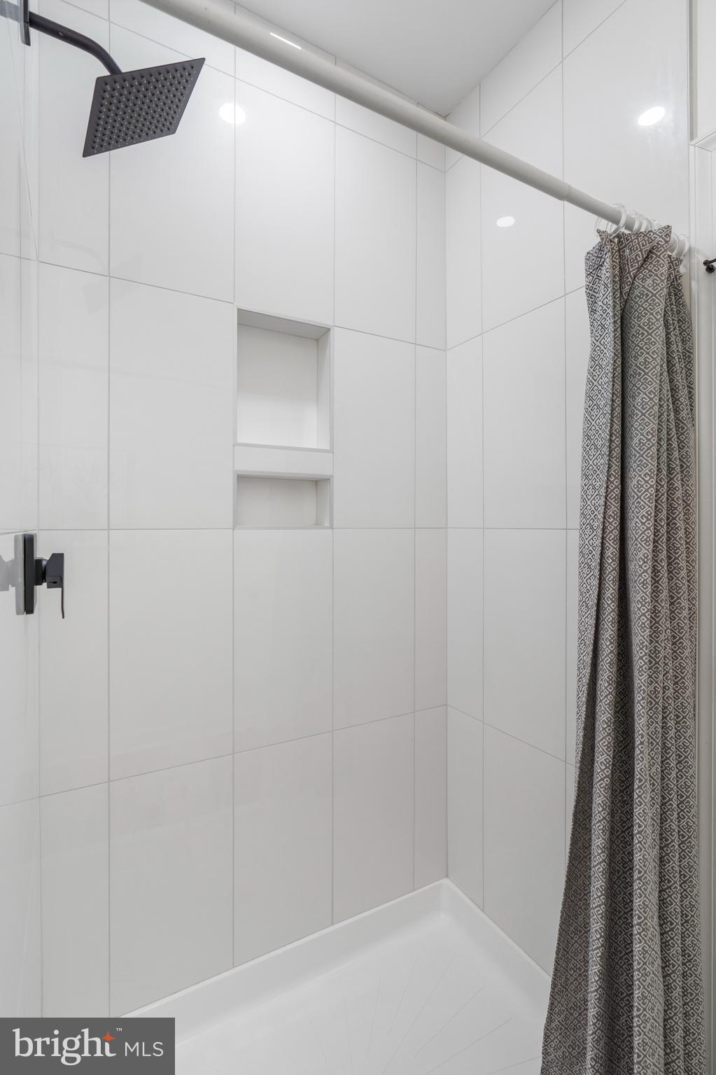 ASHBURTON HISTORIC DISTRICT - Residential