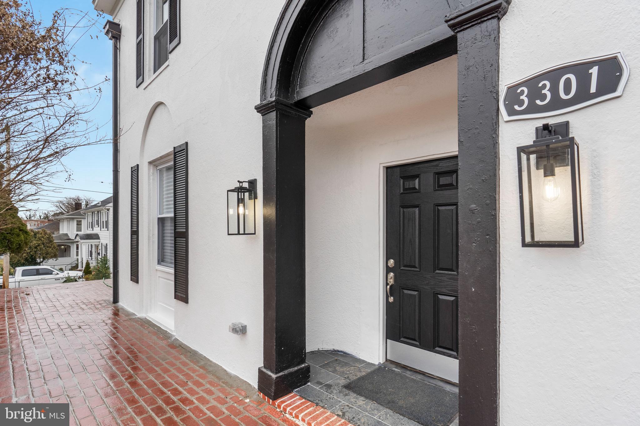 ASHBURTON HISTORIC DISTRICT - Residential