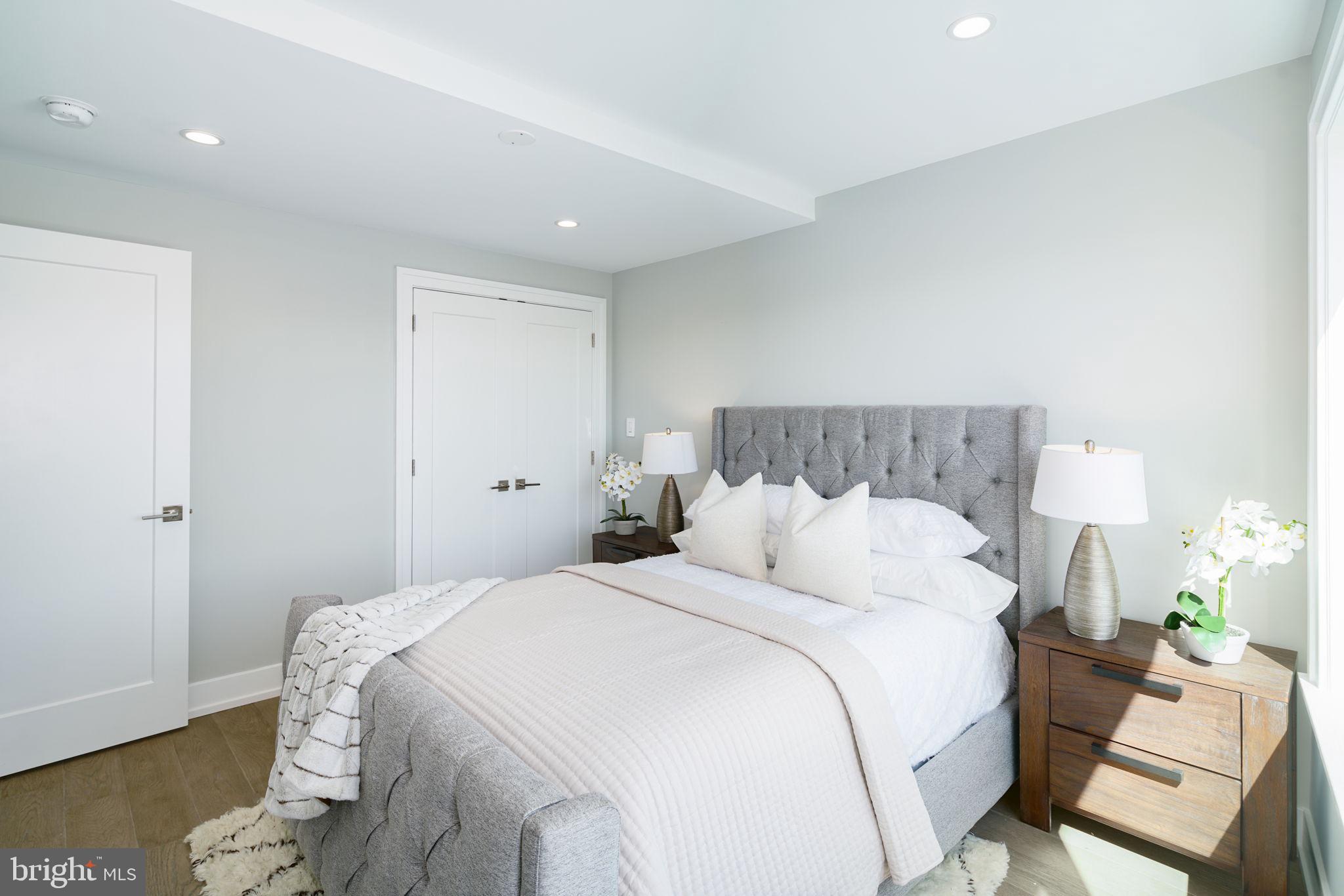 BELLA VISTA - Residential