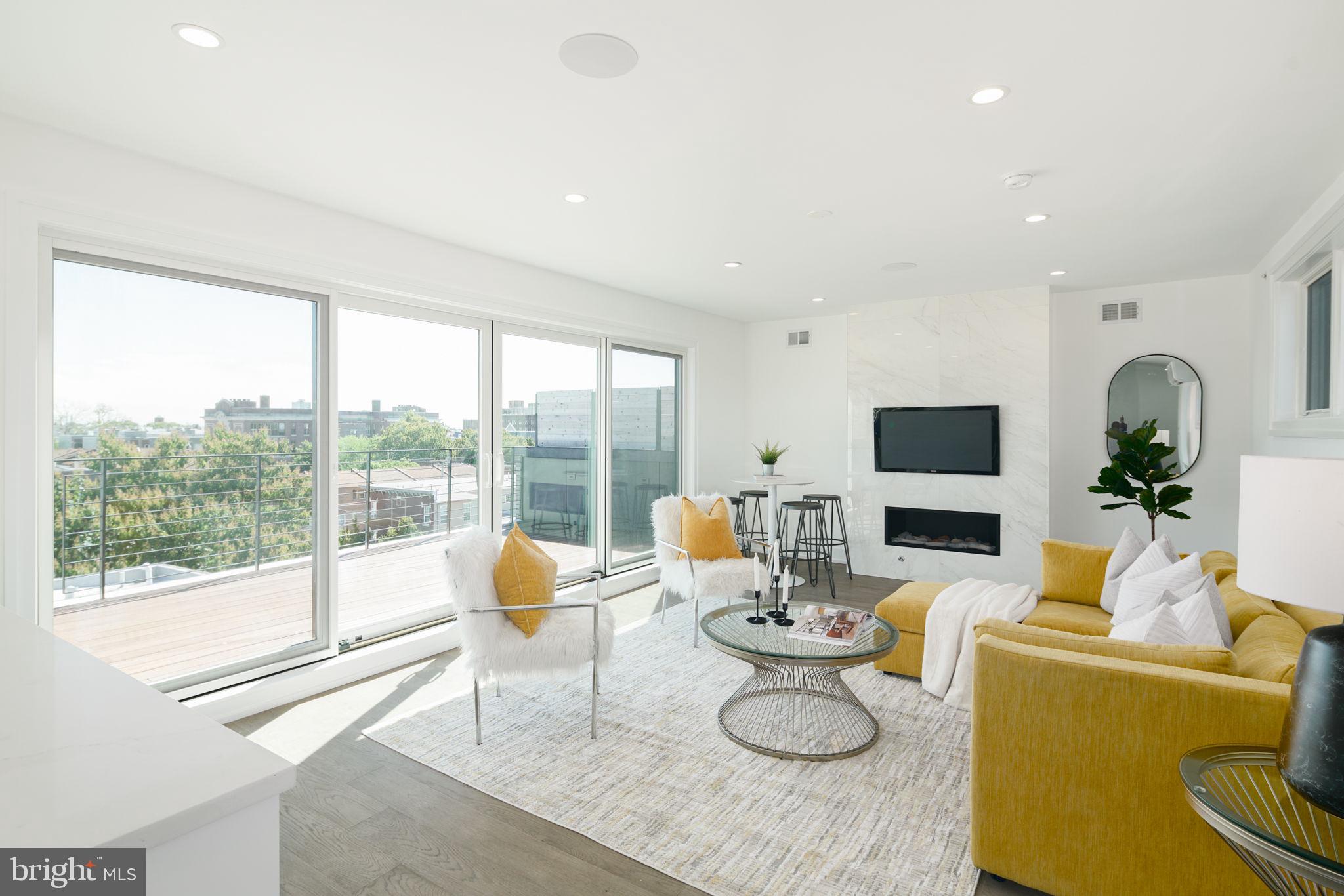 BELLA VISTA - Residential