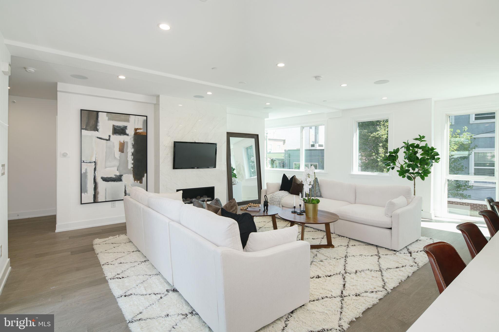 BELLA VISTA - Residential