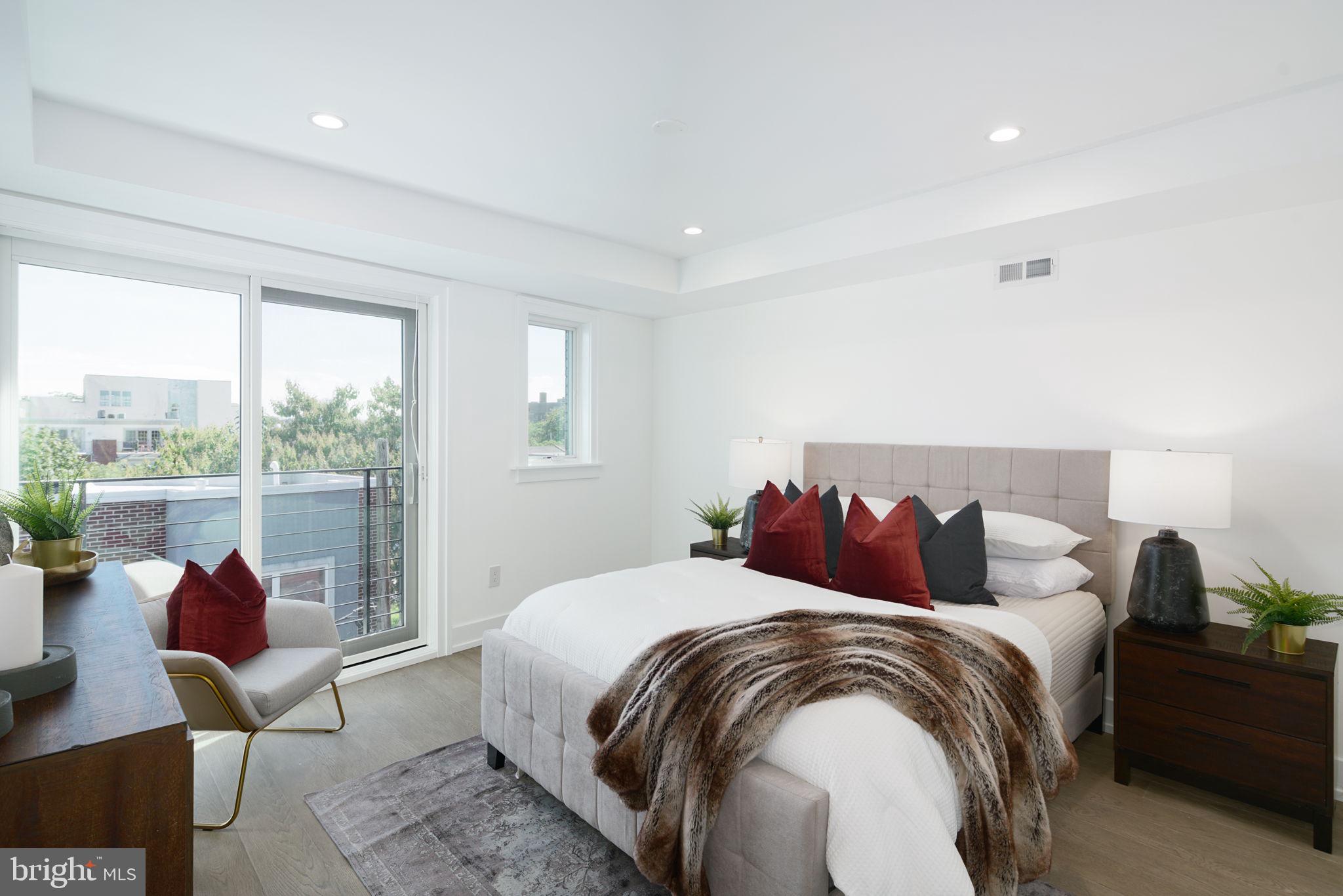 BELLA VISTA - Residential