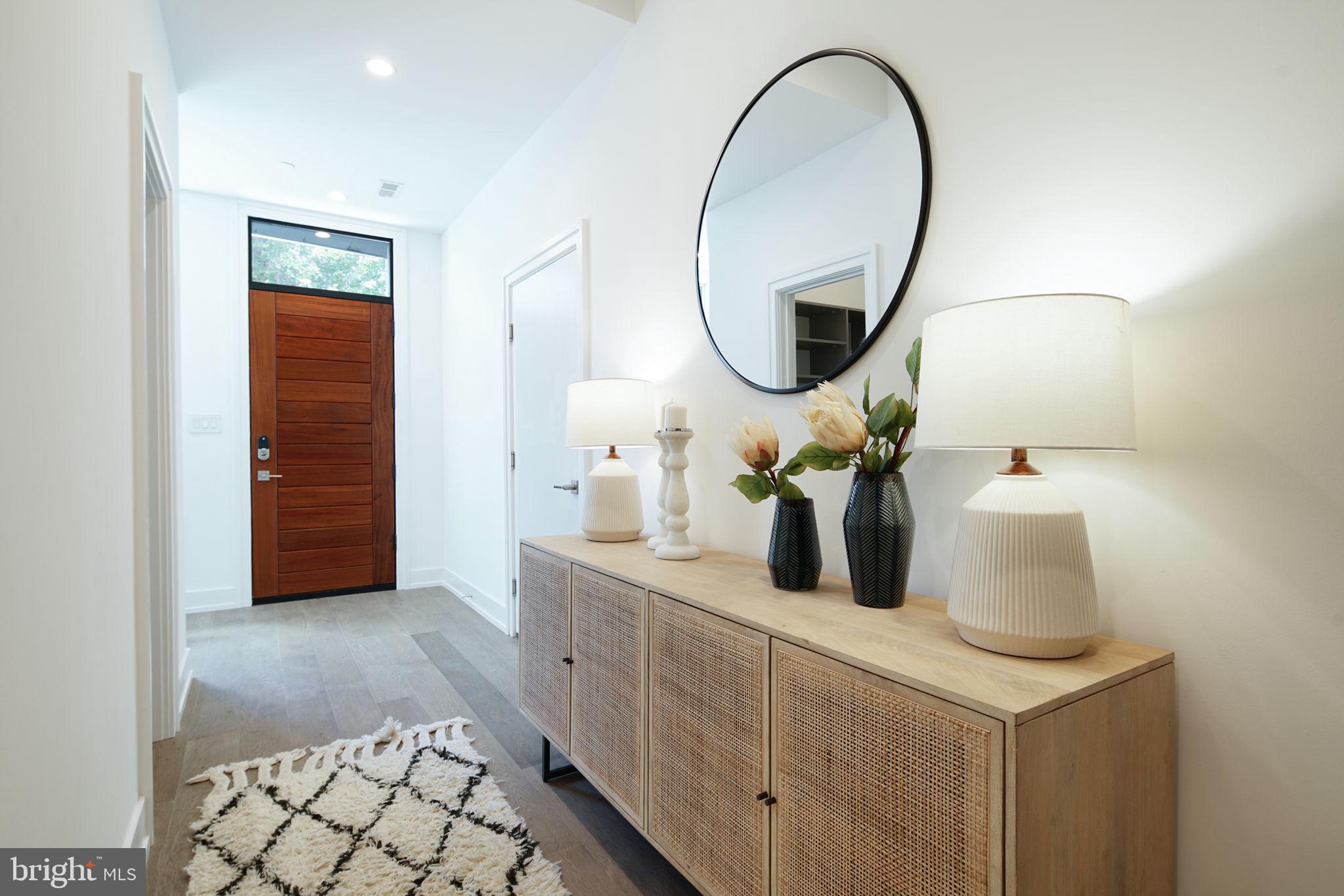 BELLA VISTA - Residential