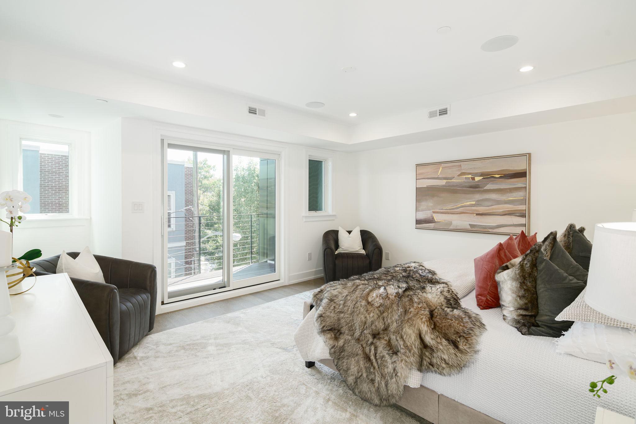 BELLA VISTA - Residential