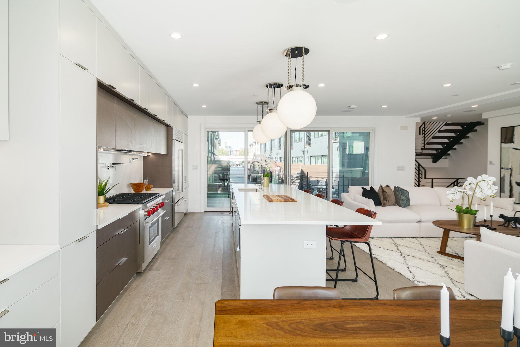 BELLA VISTA - Residential