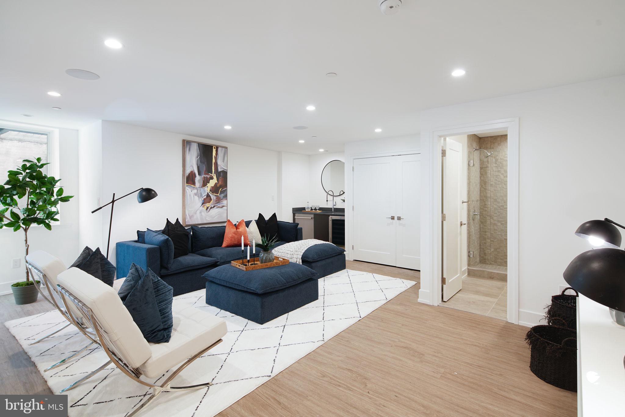 BELLA VISTA - Residential