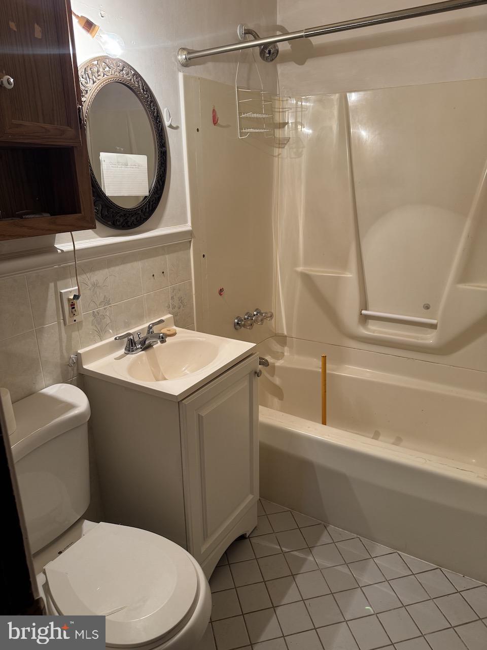 CASTLE HILLS - Residential