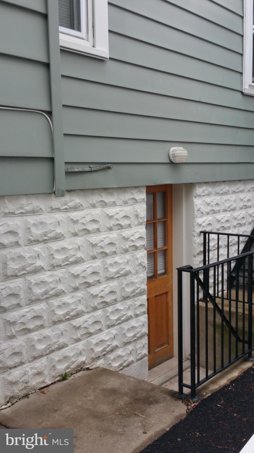 MT RAINIER - Residential Lease