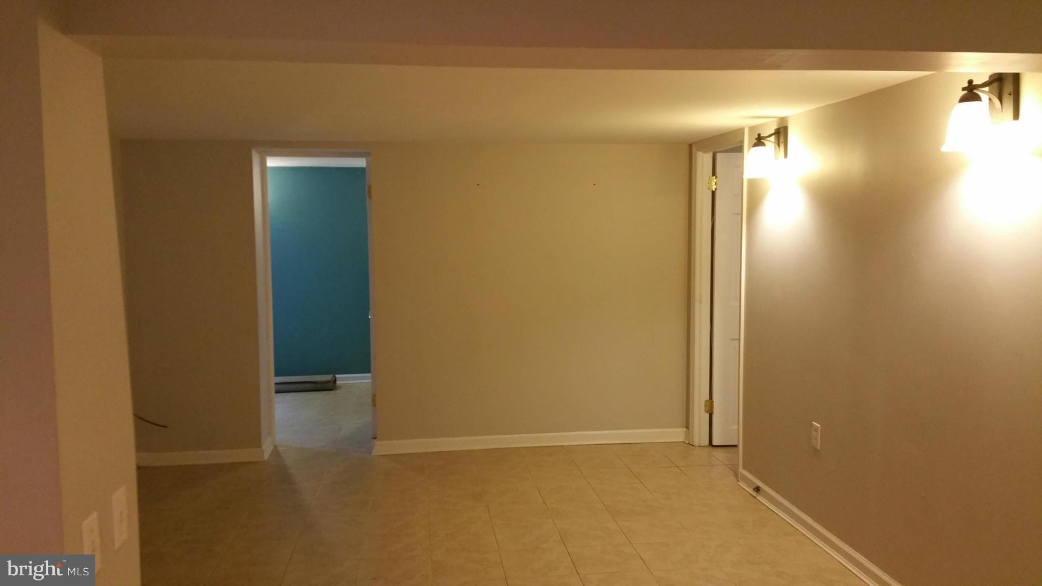 MT RAINIER - Residential Lease