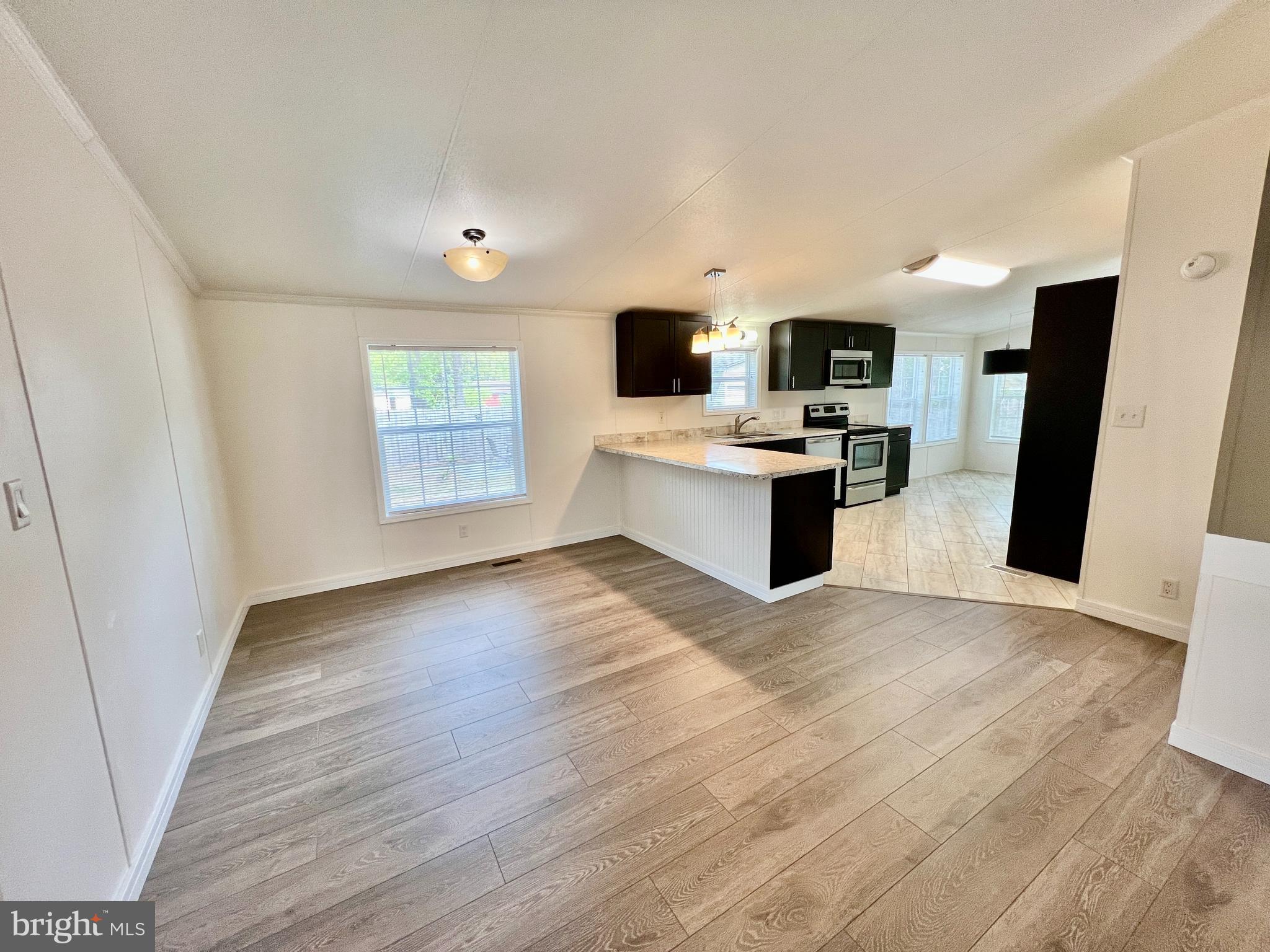 ANGOLA NECK PARK - Residential