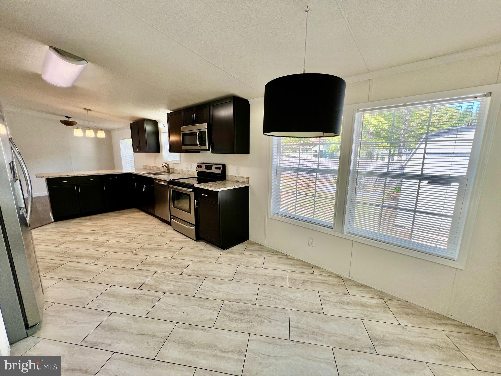 ANGOLA NECK PARK - Residential