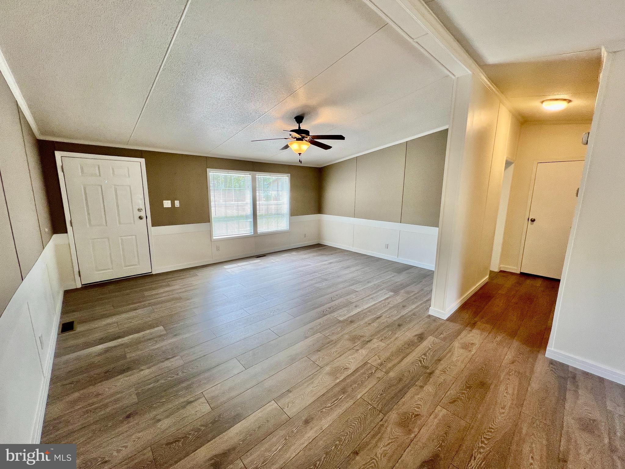 ANGOLA NECK PARK - Residential