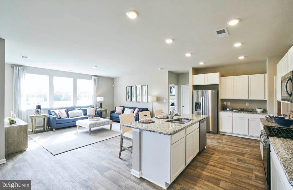 COASTAL VILLAGES - Residential