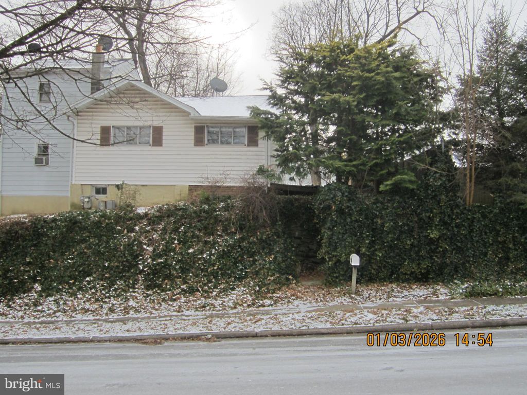 Photo of 548 Jefferson Avenue, CHELTENHAM, PA 19012 (MLS # PAMC2166164)