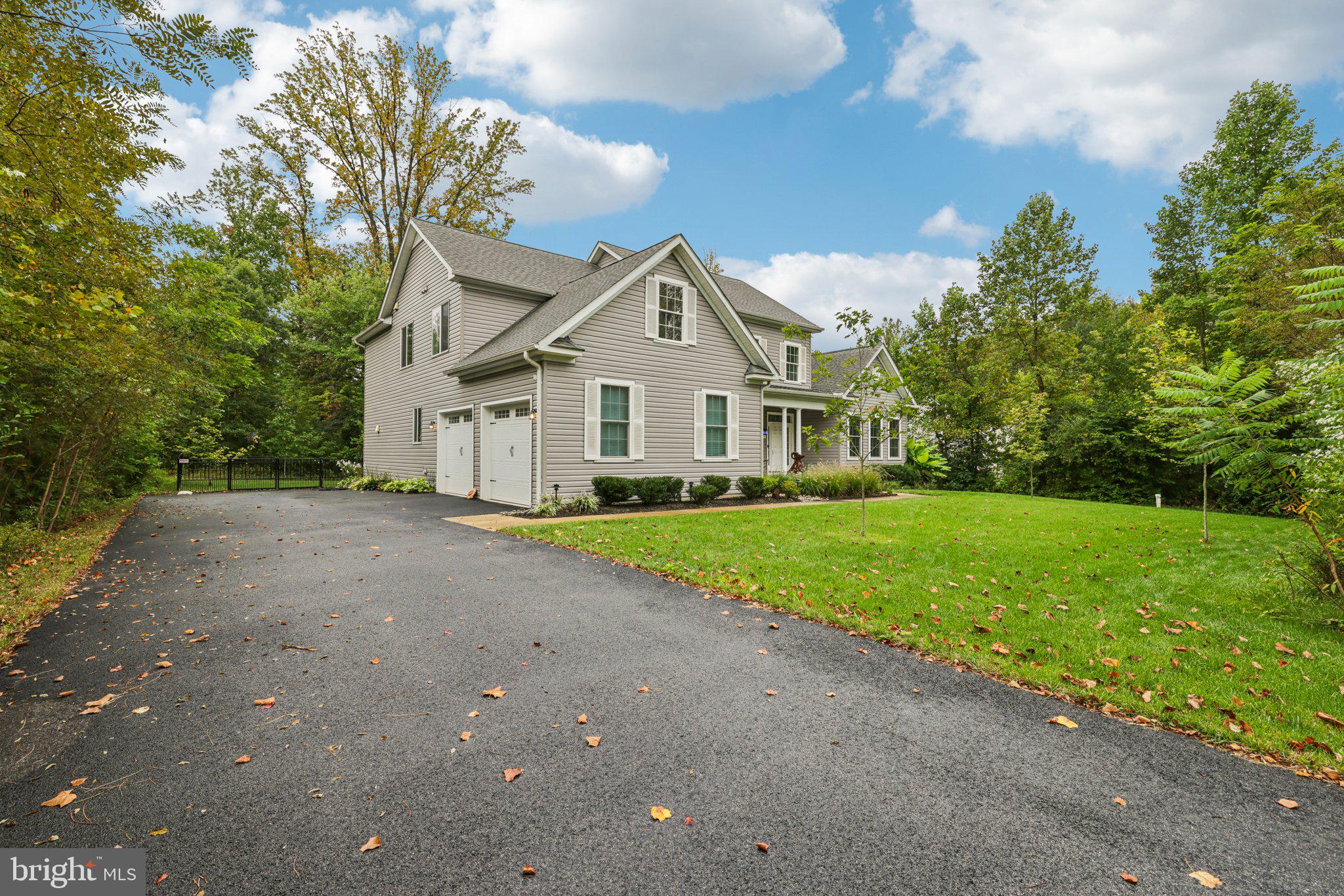 303 BONHEUR AVENUE