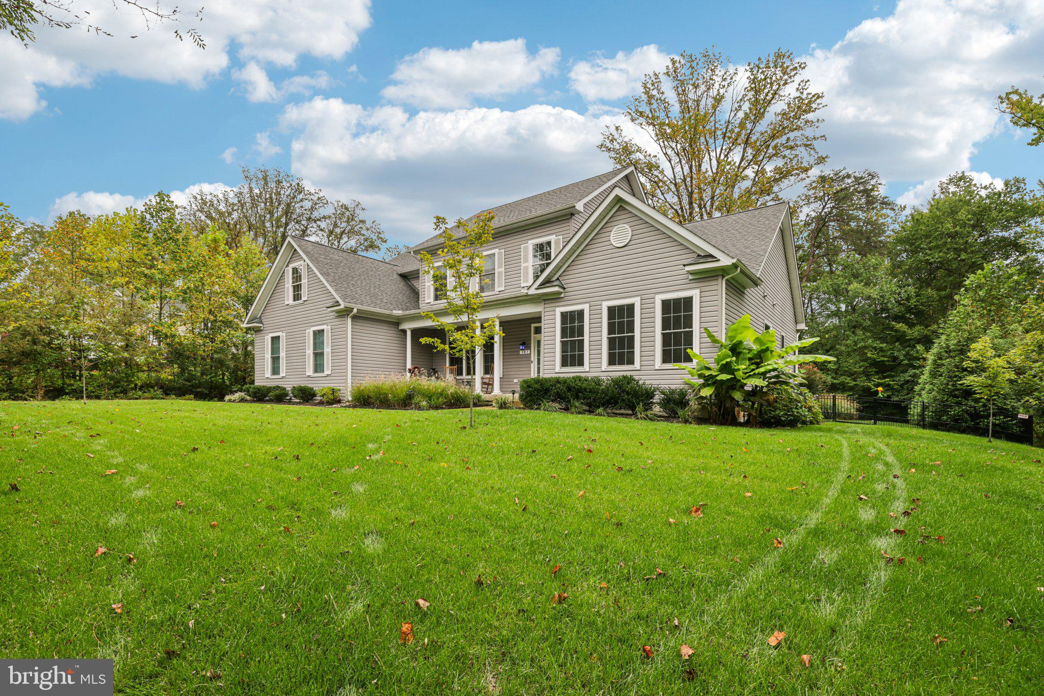 303 BONHEUR AVENUE