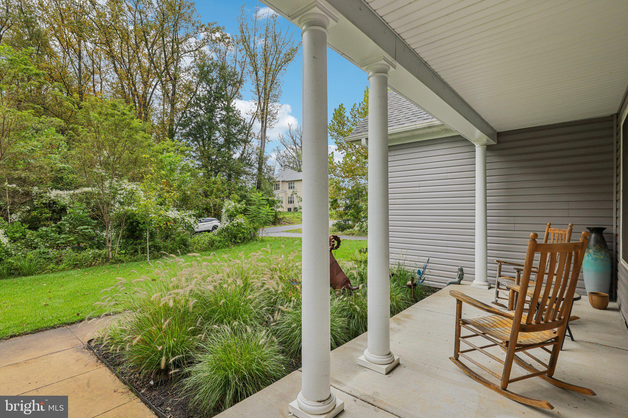 303 BONHEUR AVENUE