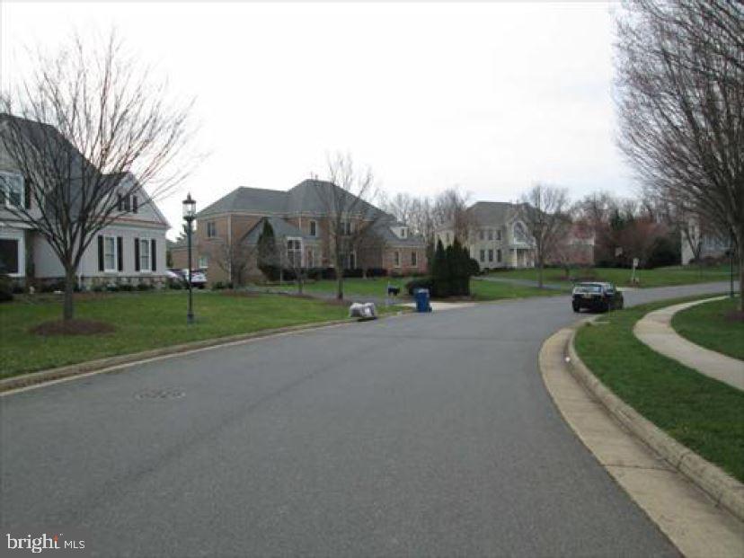 SMC MCLEAN - Residential