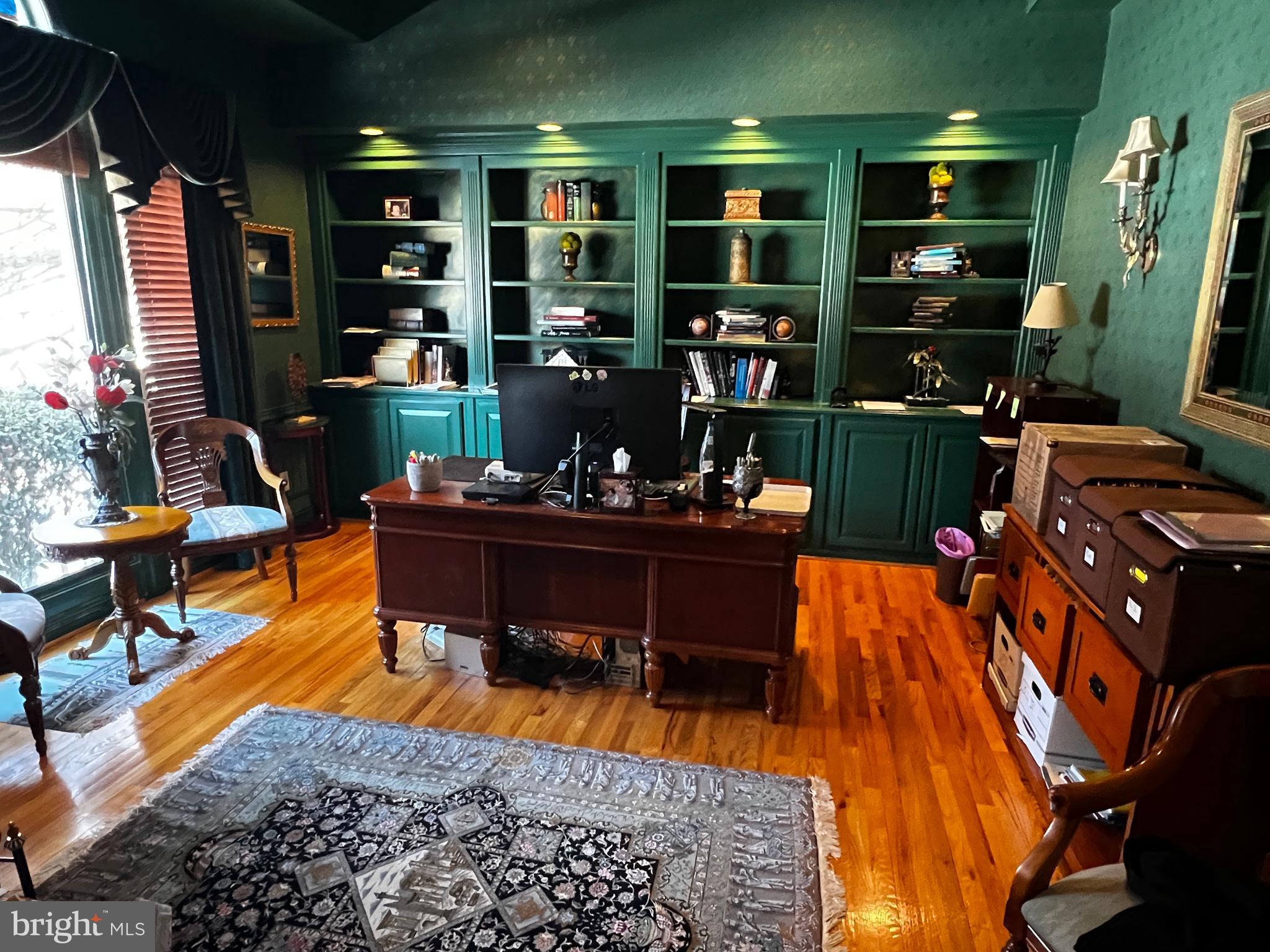 SMC MCLEAN - Residential