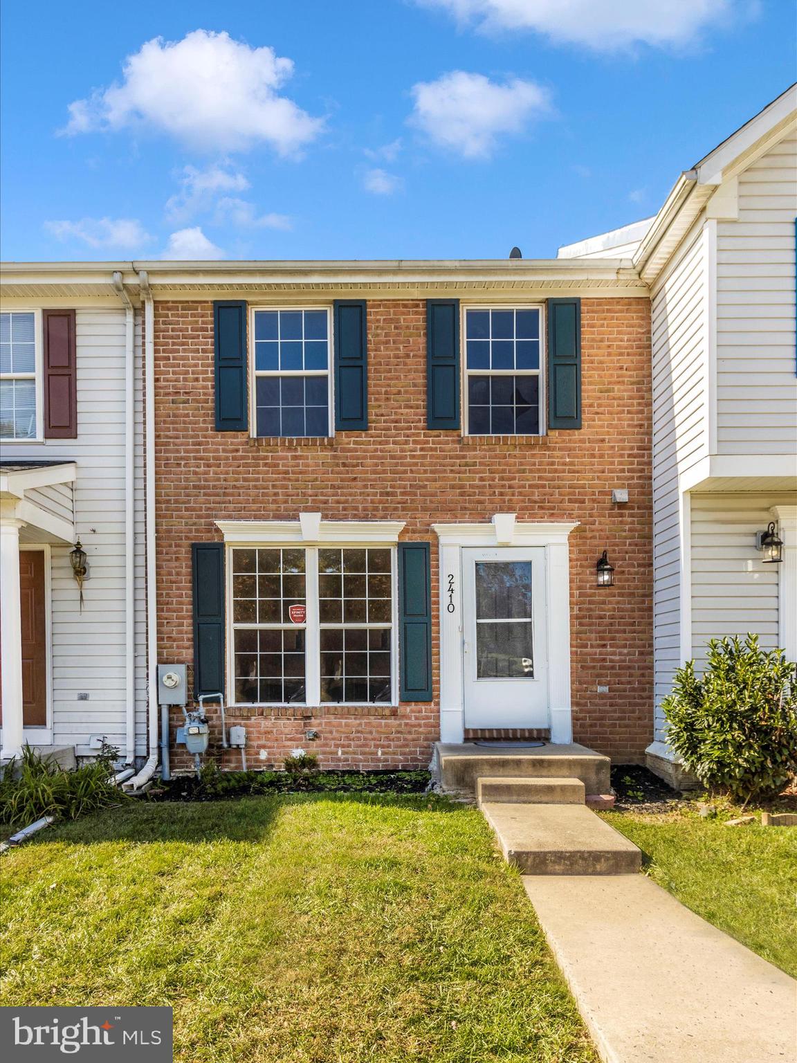 SHEFFIELD GLEN TOWNHOMES - Residential Lease