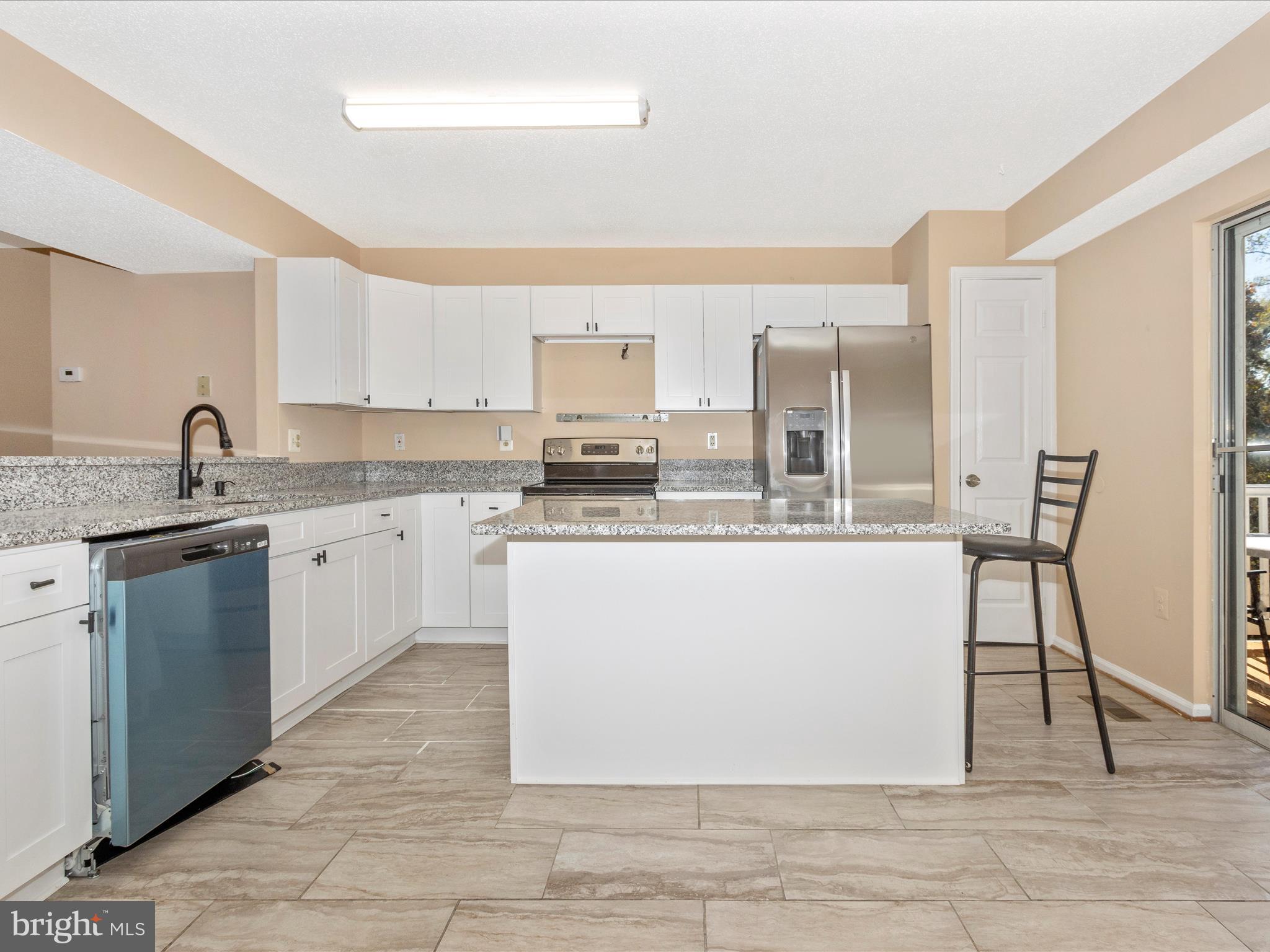 SHEFFIELD GLEN TOWNHOMES - Residential Lease