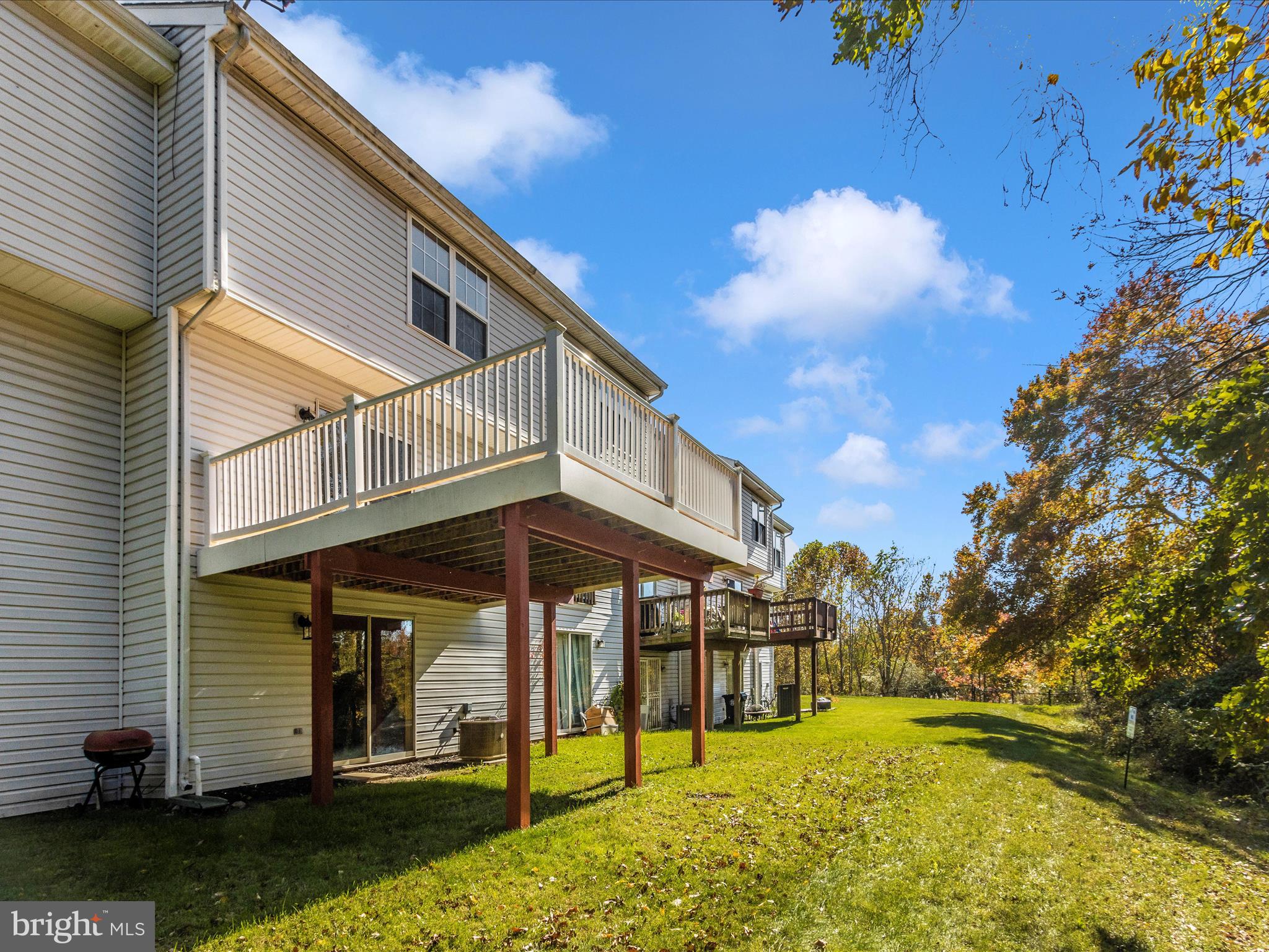 SHEFFIELD GLEN TOWNHOMES - Residential Lease