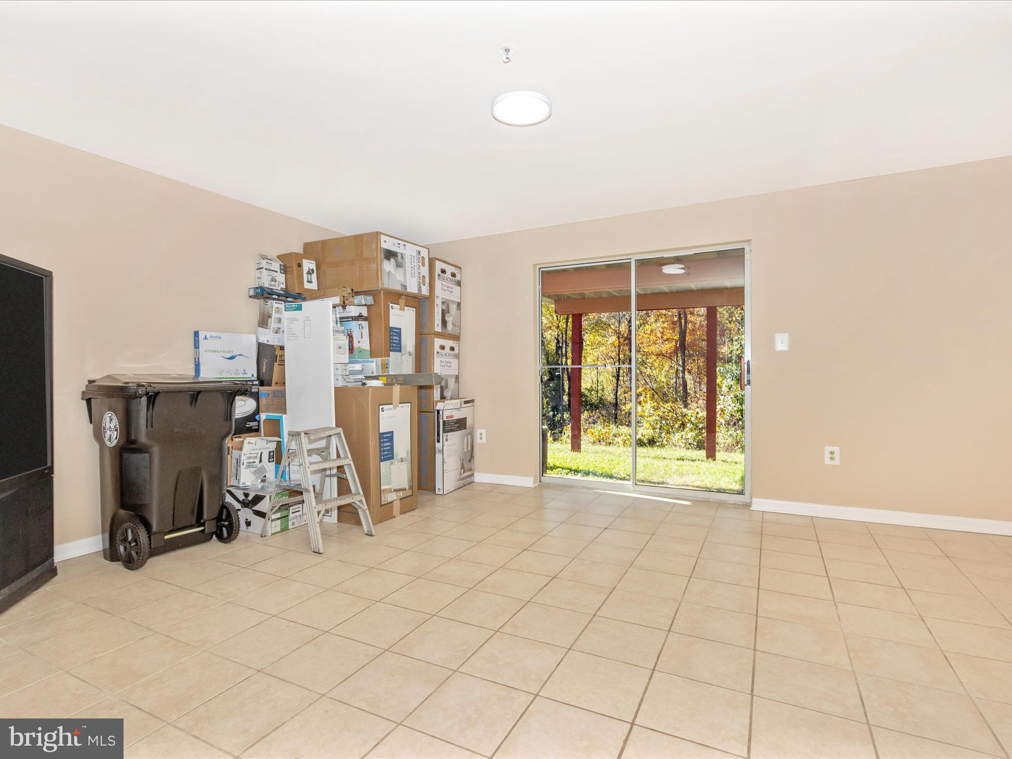 SHEFFIELD GLEN TOWNHOMES - Residential Lease