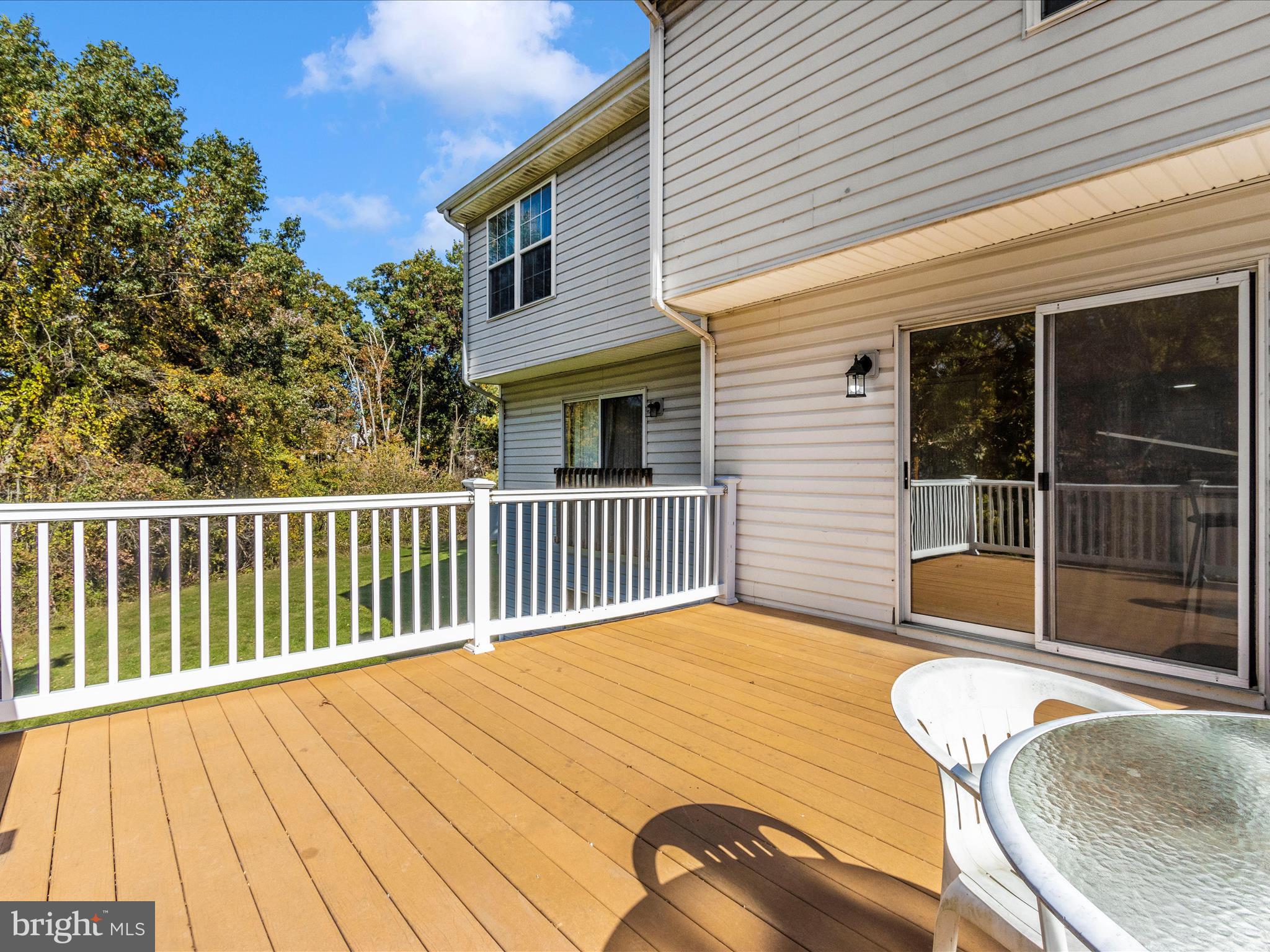 SHEFFIELD GLEN TOWNHOMES - Residential Lease