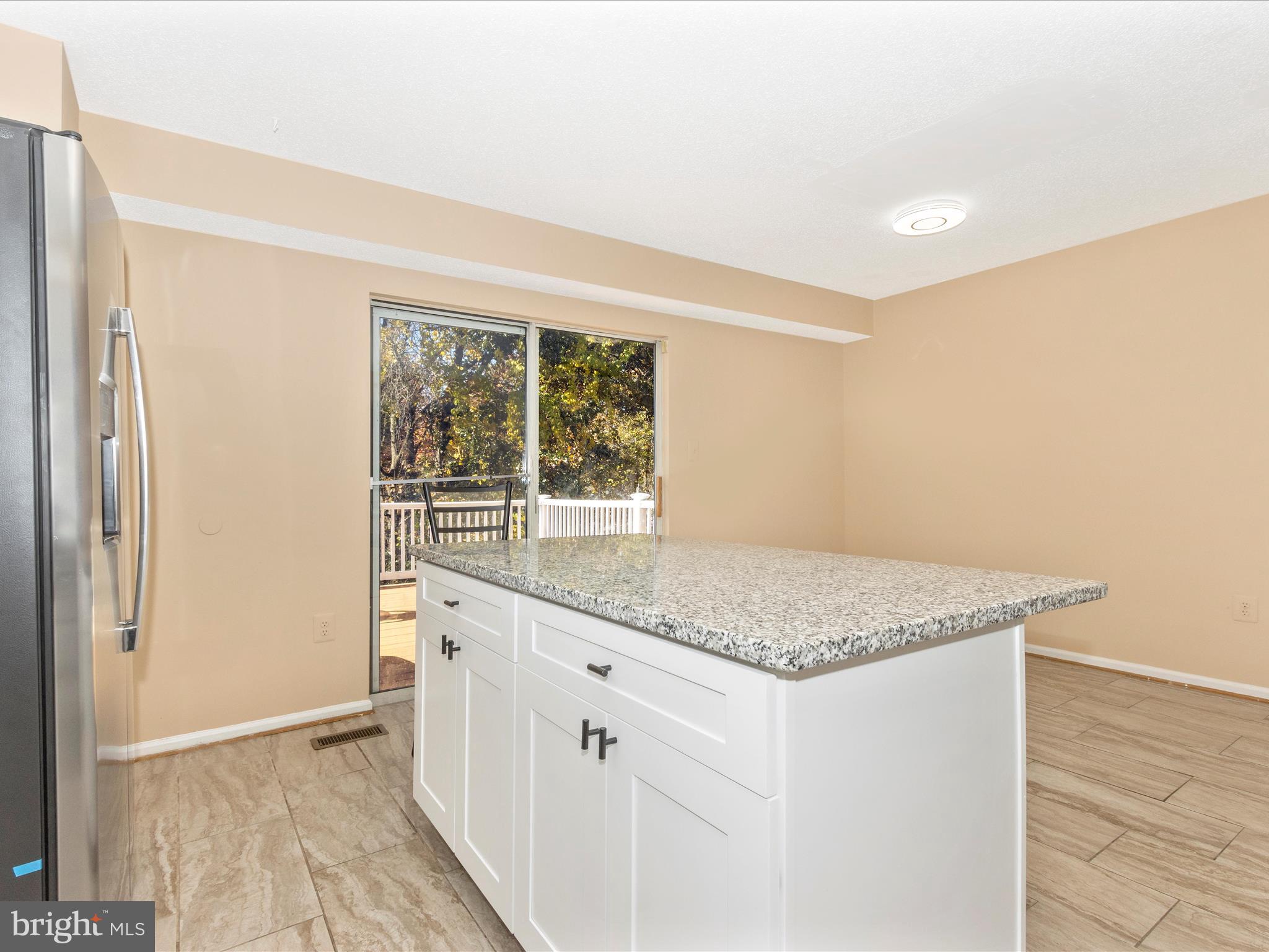 SHEFFIELD GLEN TOWNHOMES - Residential Lease