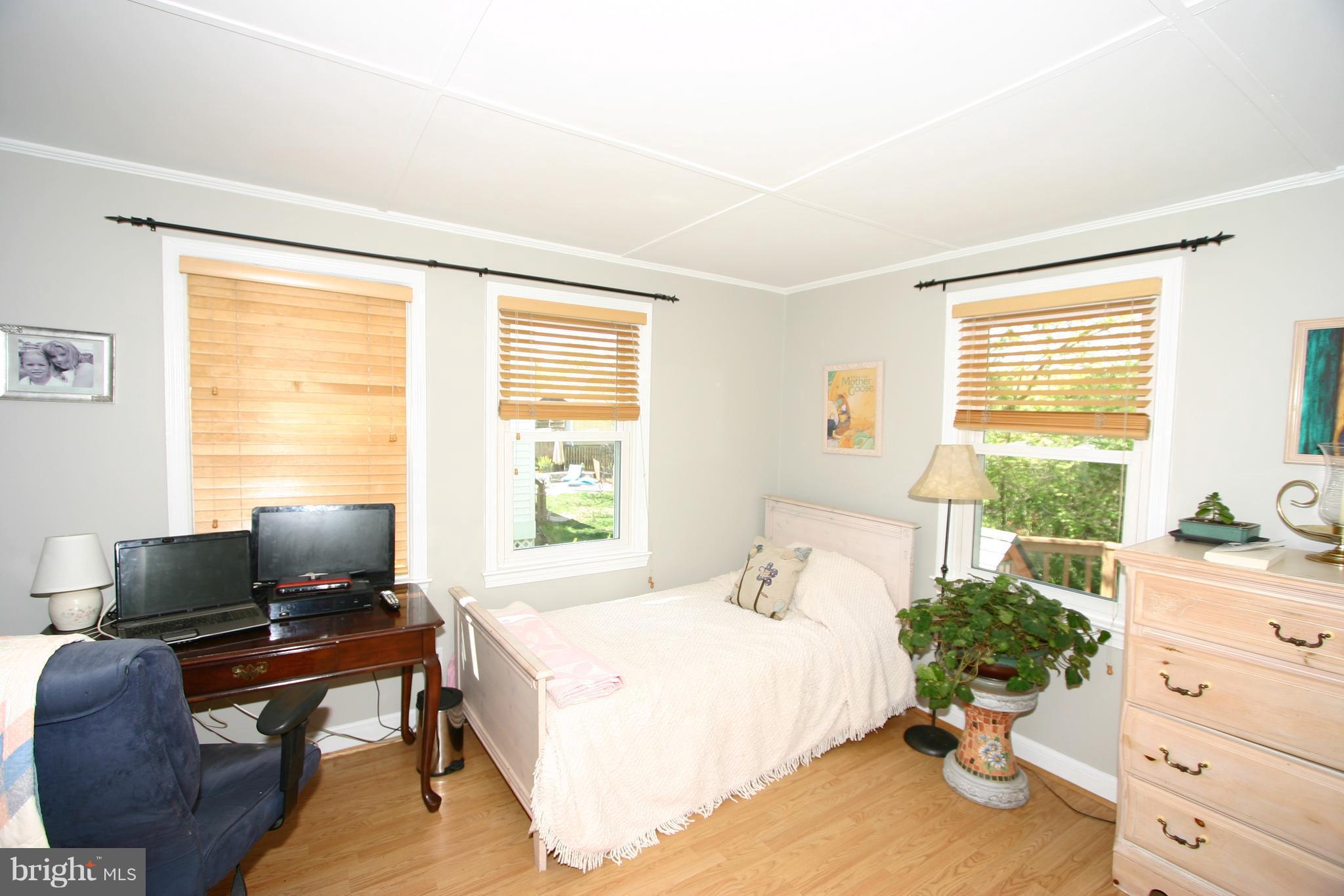 NEW ALEXANDRIA - Residential