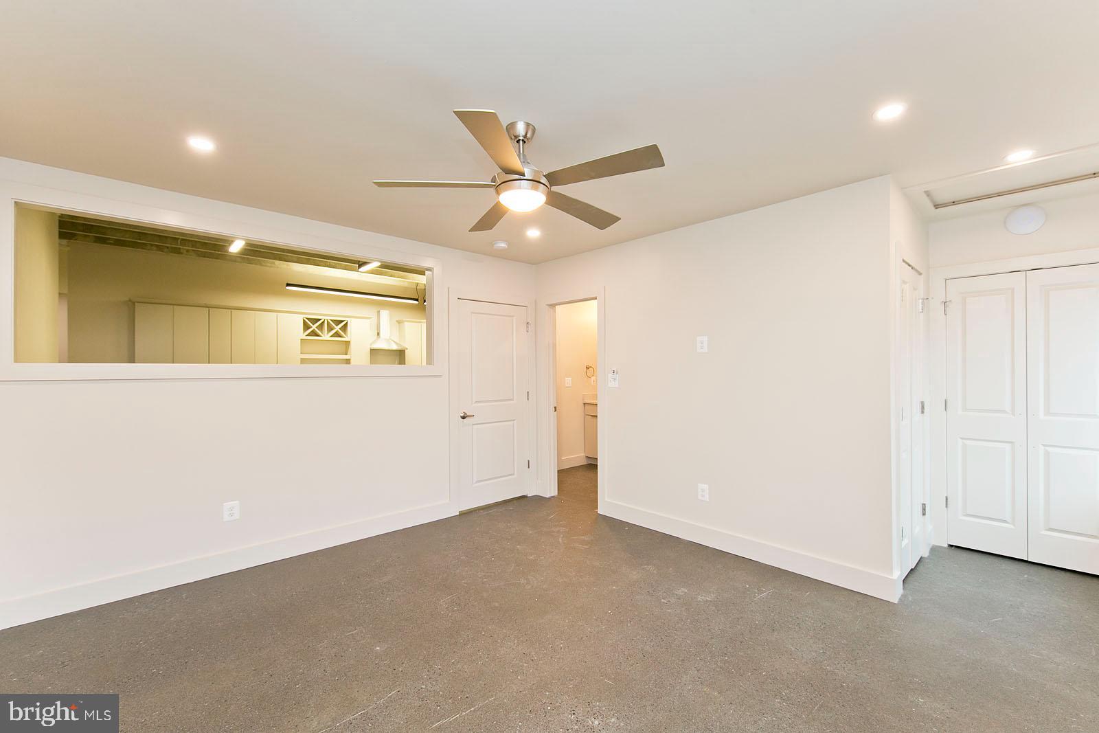 OLD TOWN WINCHESTER - Residential Lease