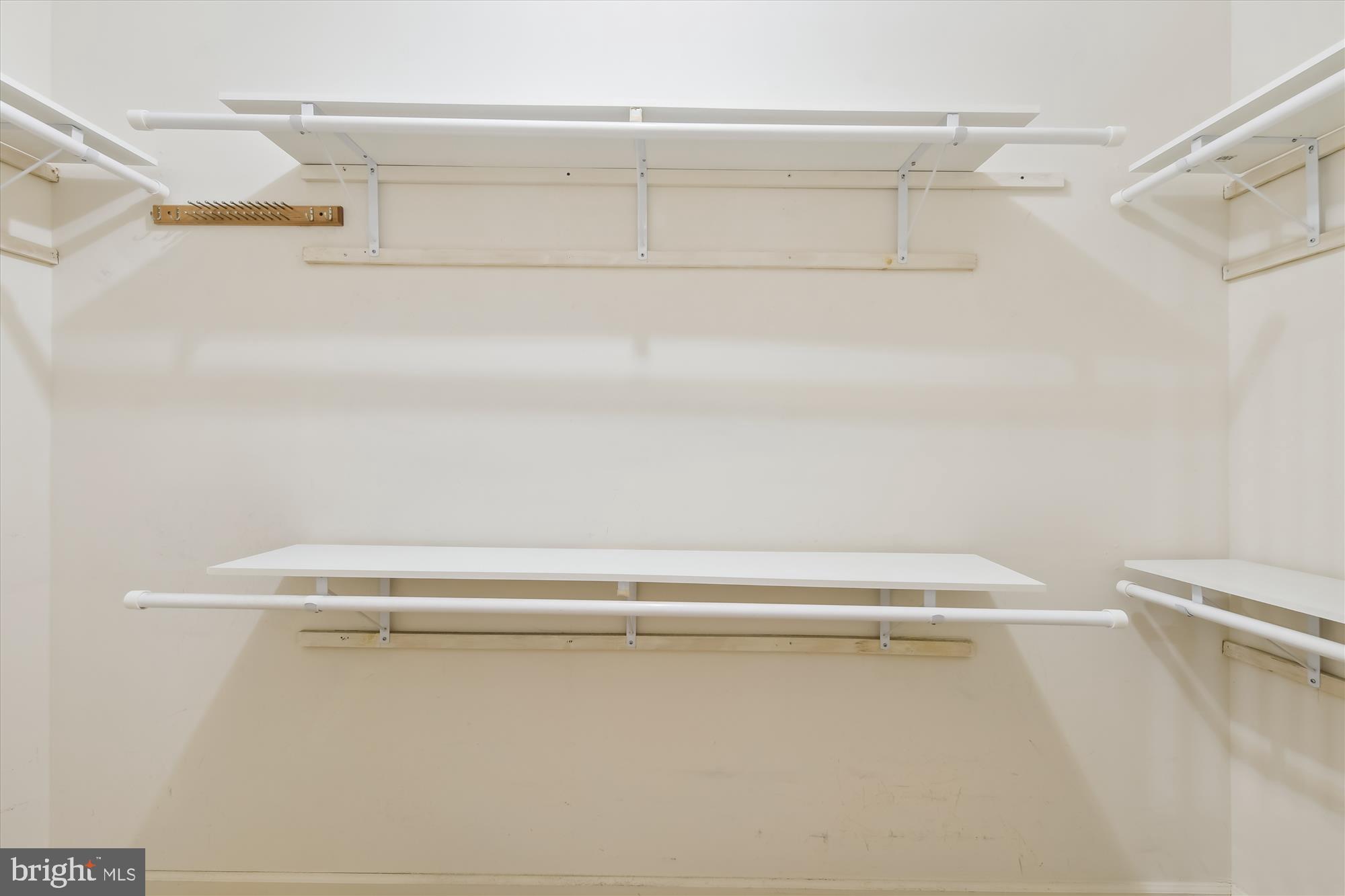 THE HAMLETS AT SOUTH RIVER COLONY - Residential