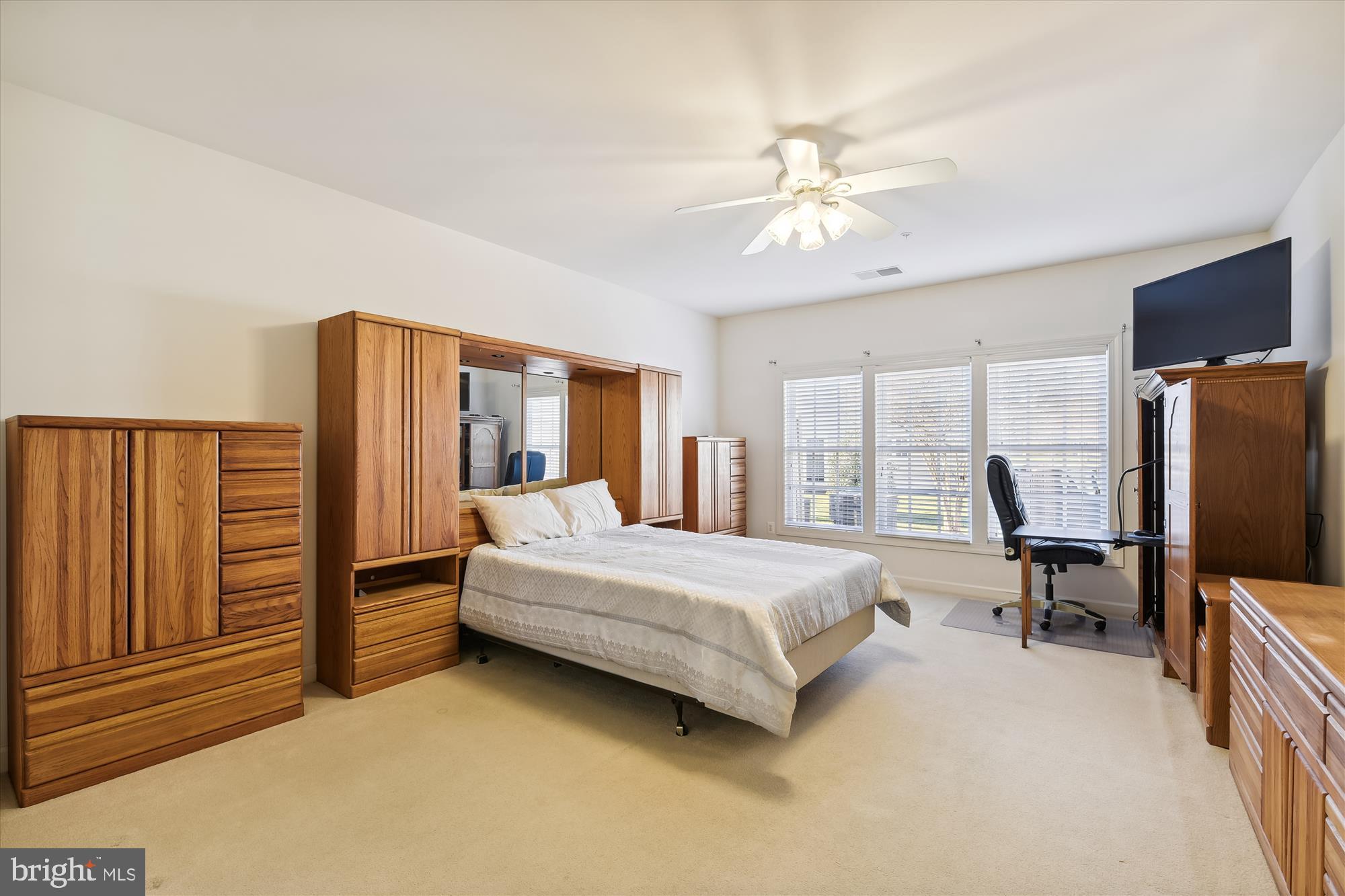 THE HAMLETS AT SOUTH RIVER COLONY - Residential