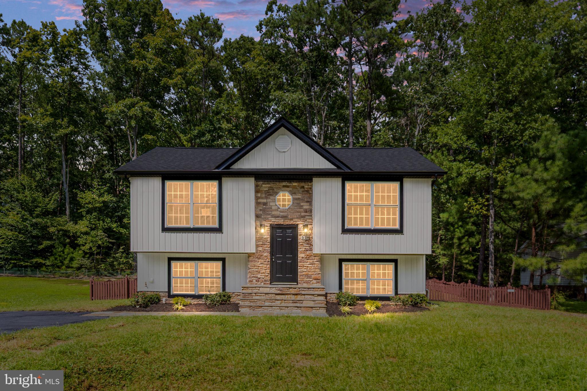 594 WELSH DRIVE