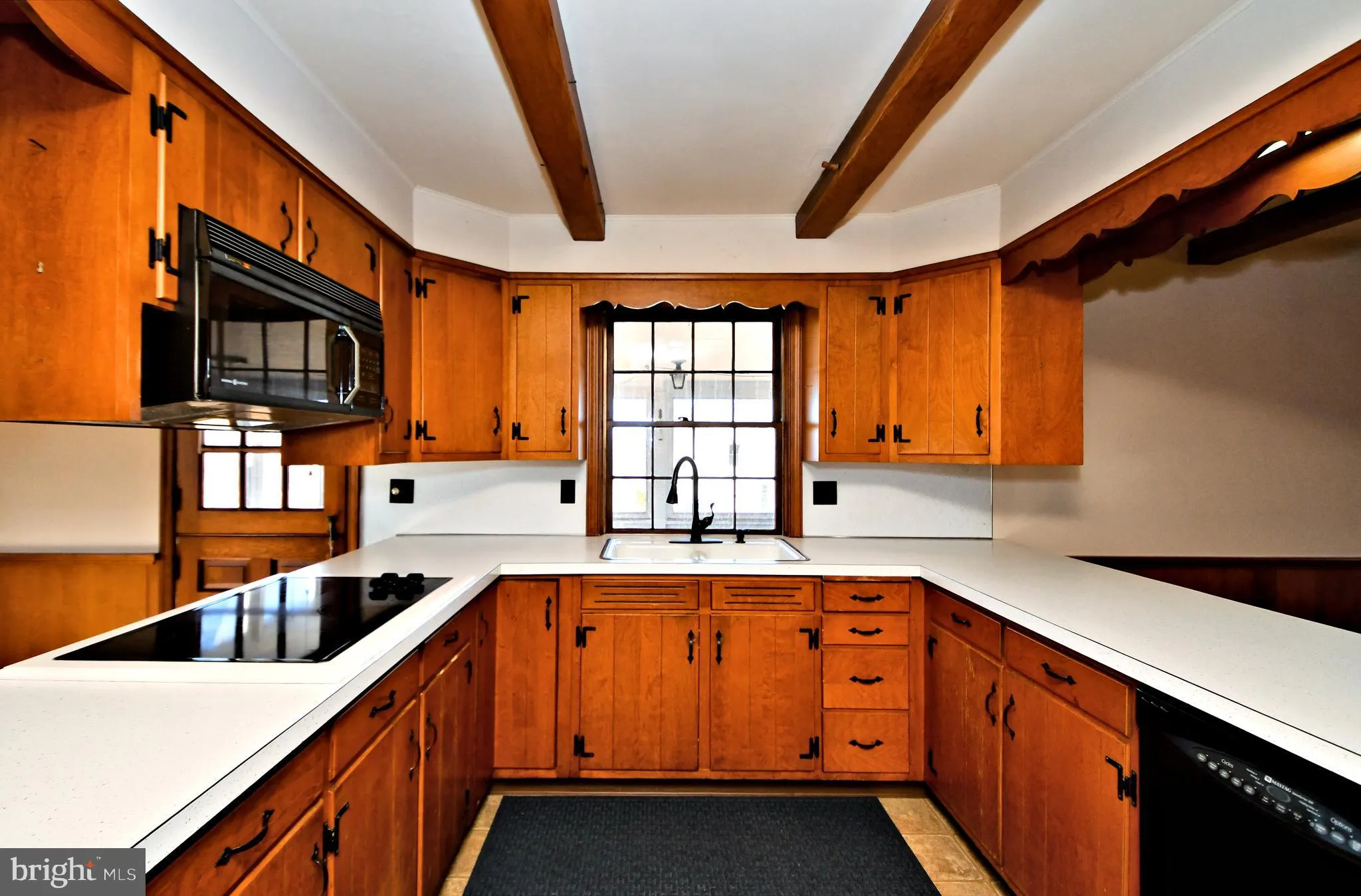 Harleysville, Pennsylvania 19438, United States, 5 Bedrooms Bedrooms, ,3 BathroomsBathrooms,Residential,Active,86614