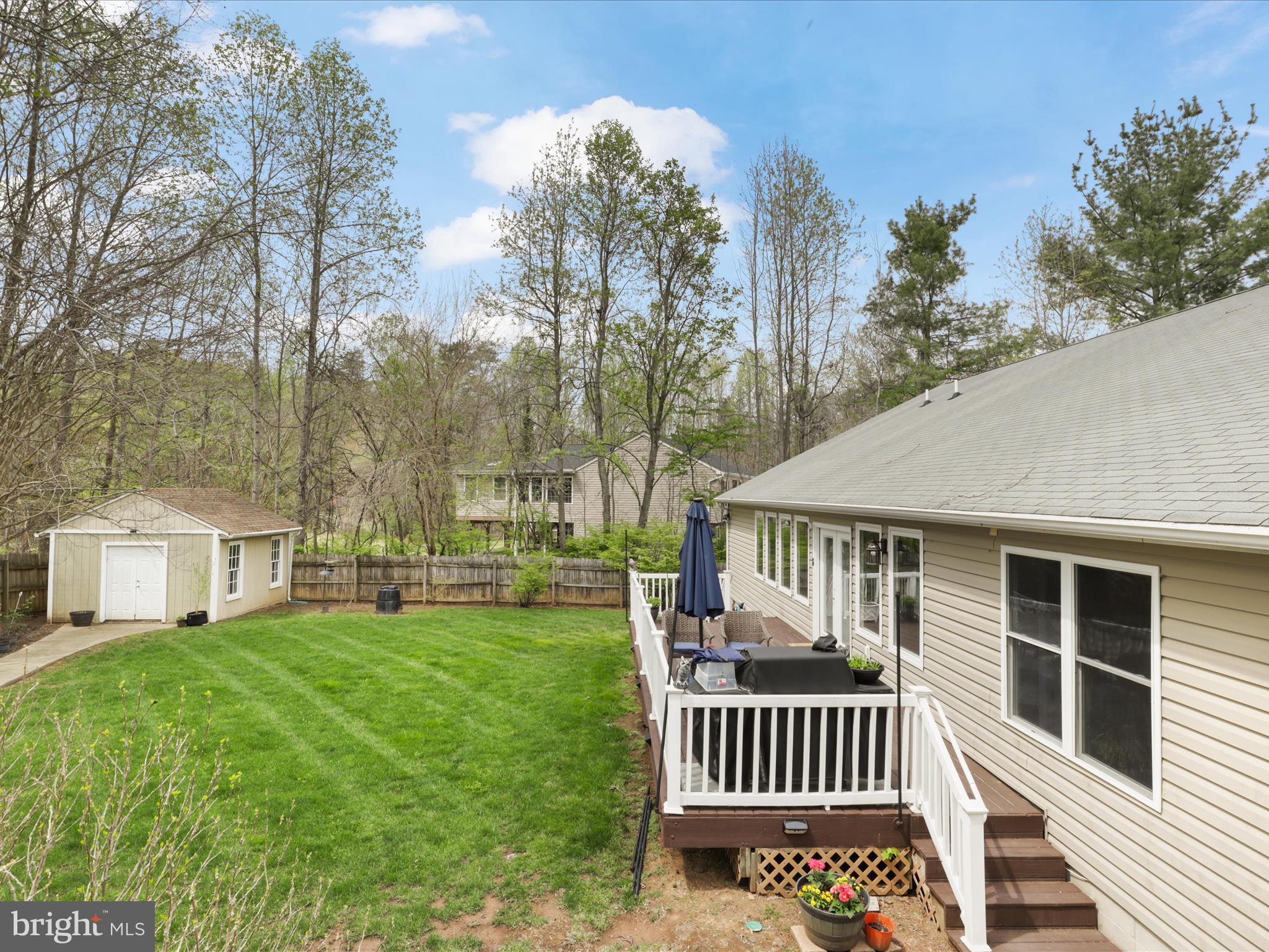 VISTA WOODS - Residential