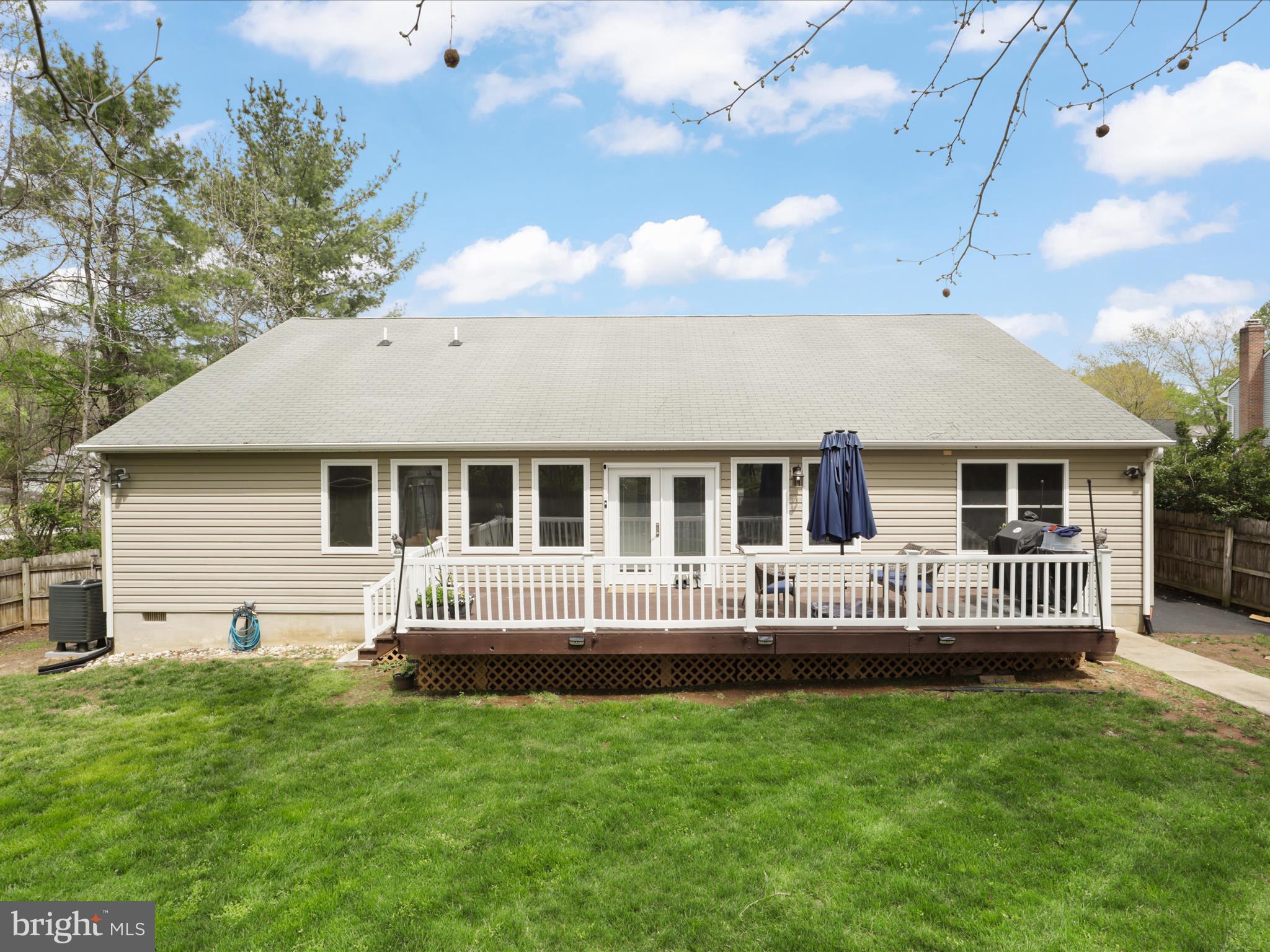 VISTA WOODS - Residential