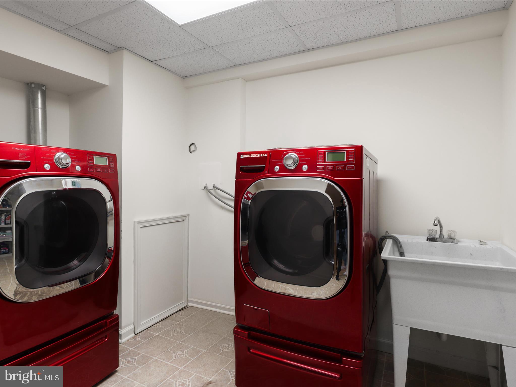 VISTA WOODS - Residential