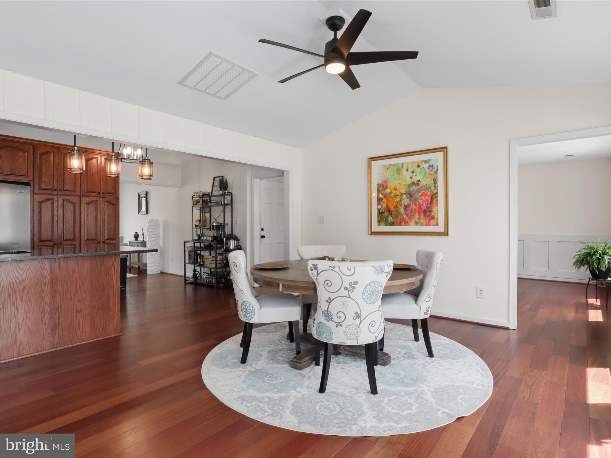 VISTA WOODS - Residential