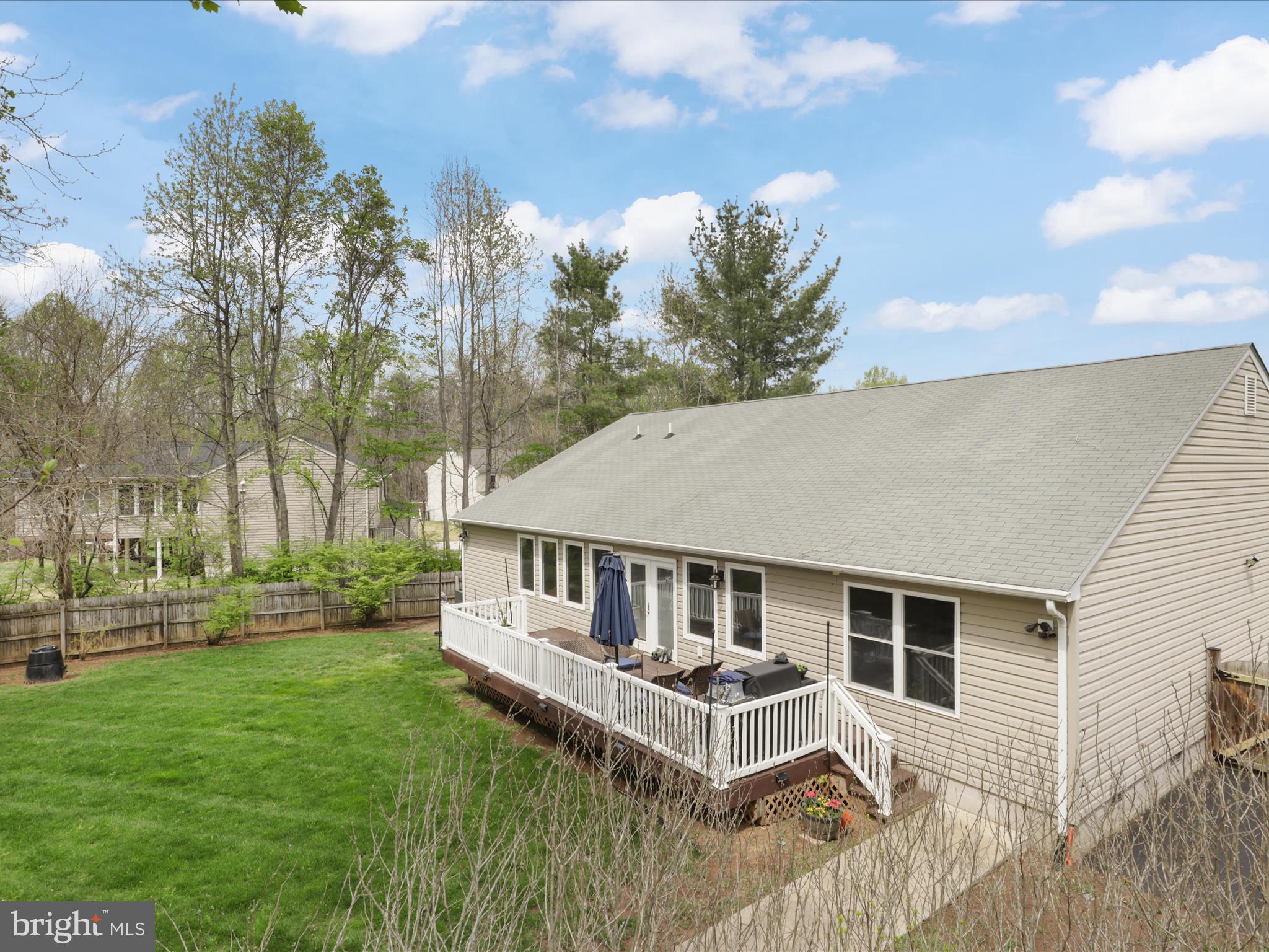 VISTA WOODS - Residential