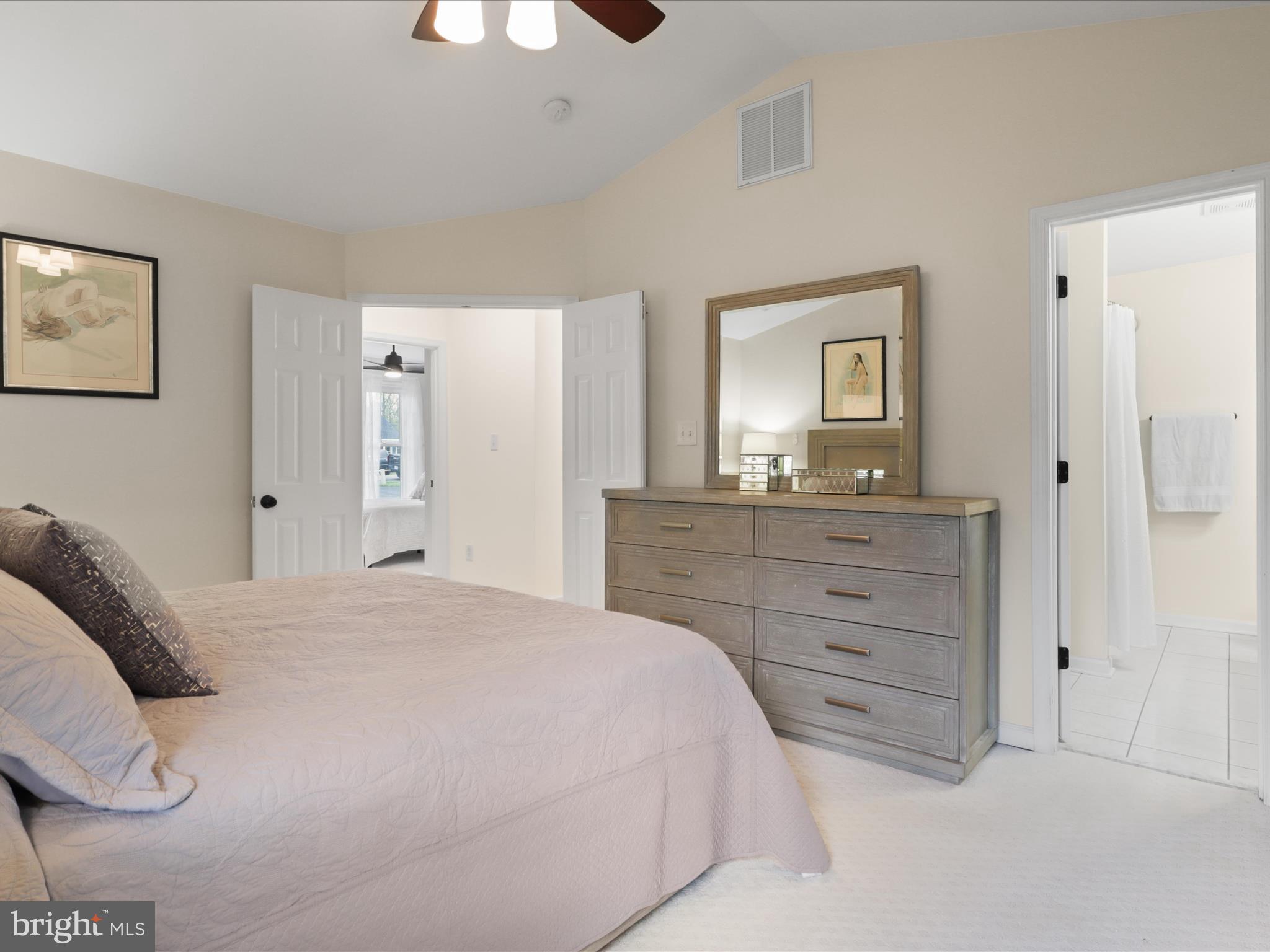 VISTA WOODS - Residential