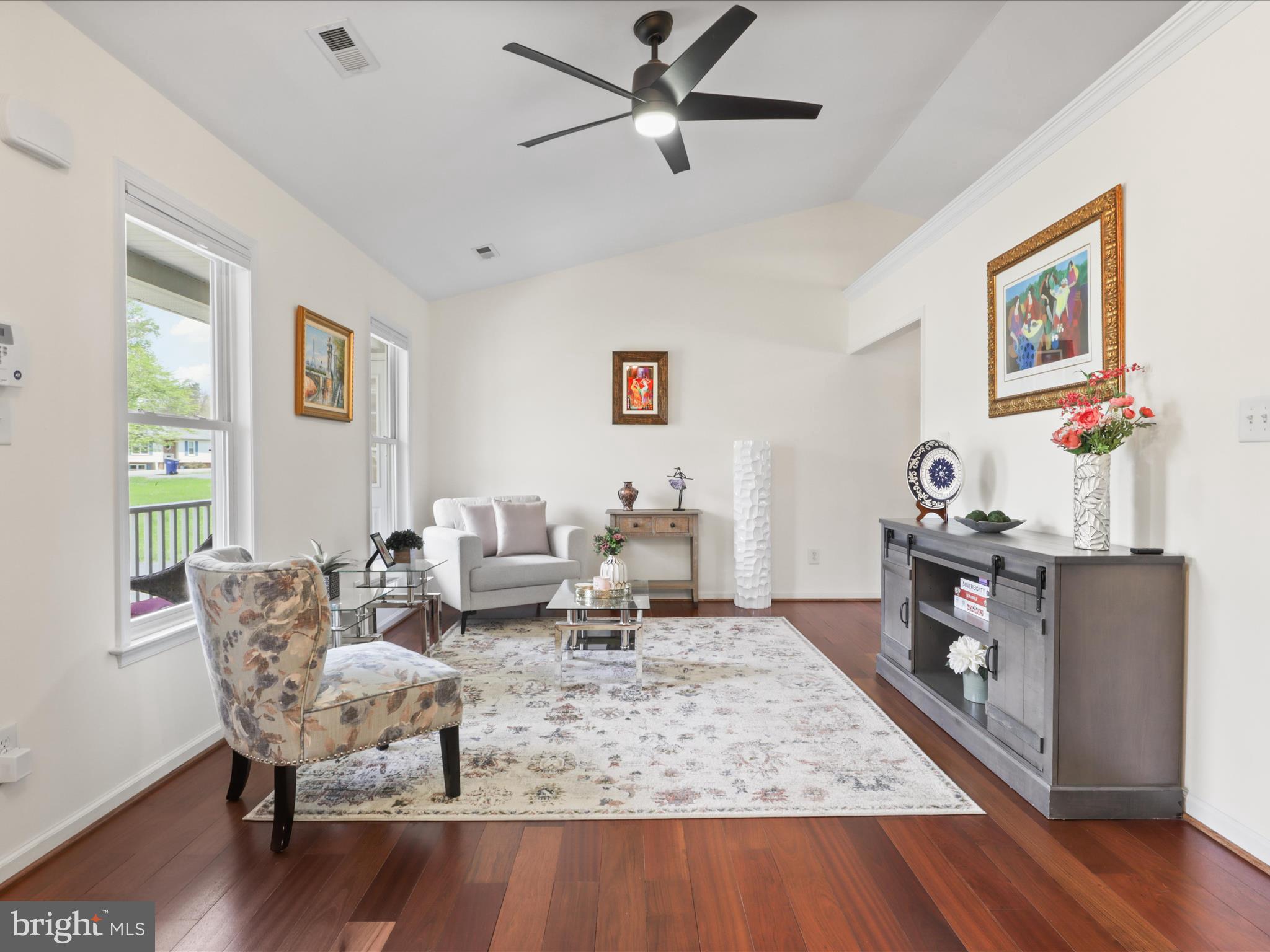 VISTA WOODS - Residential