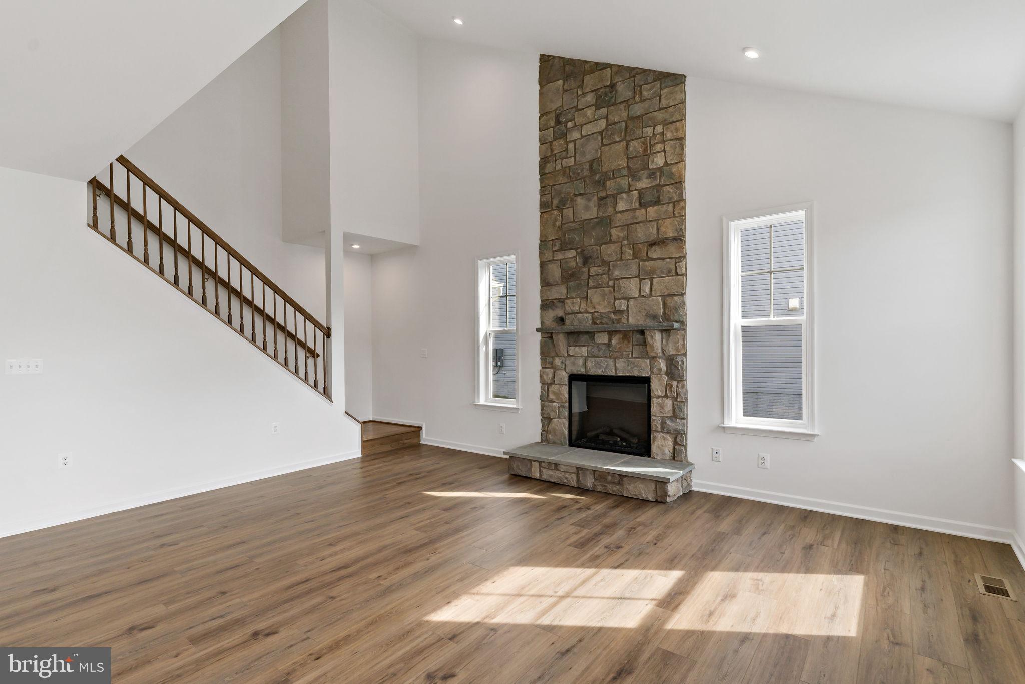 MARTINSBURG STATION - Residential