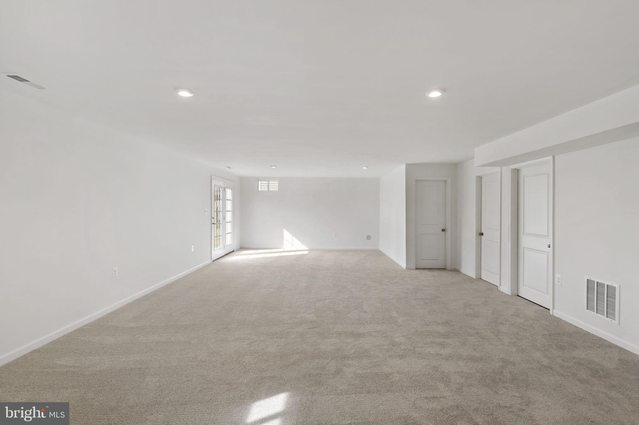 MARTINSBURG STATION - Residential