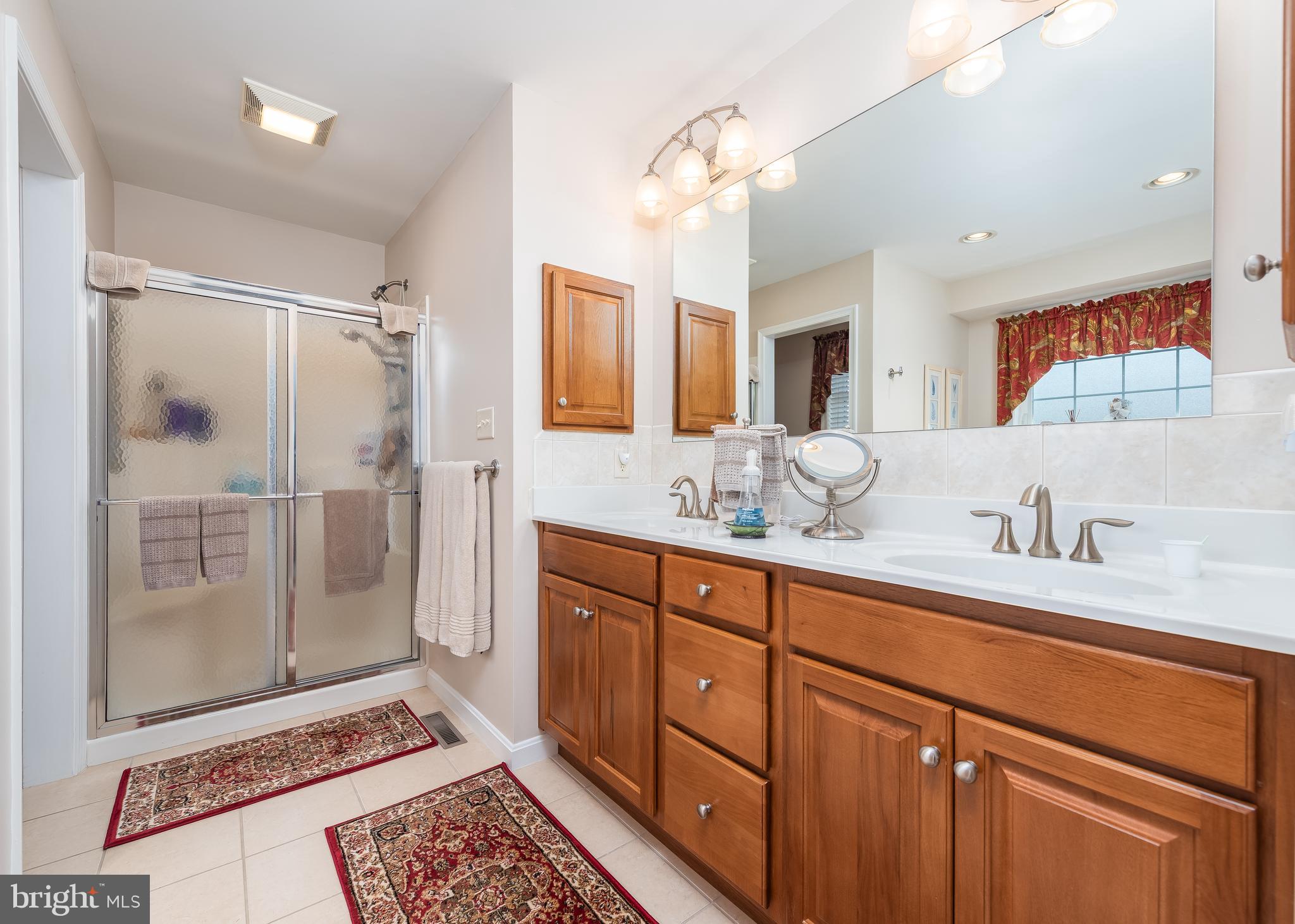 PENN NATIONAL GOLF COURSE COMMUNITY - Residential