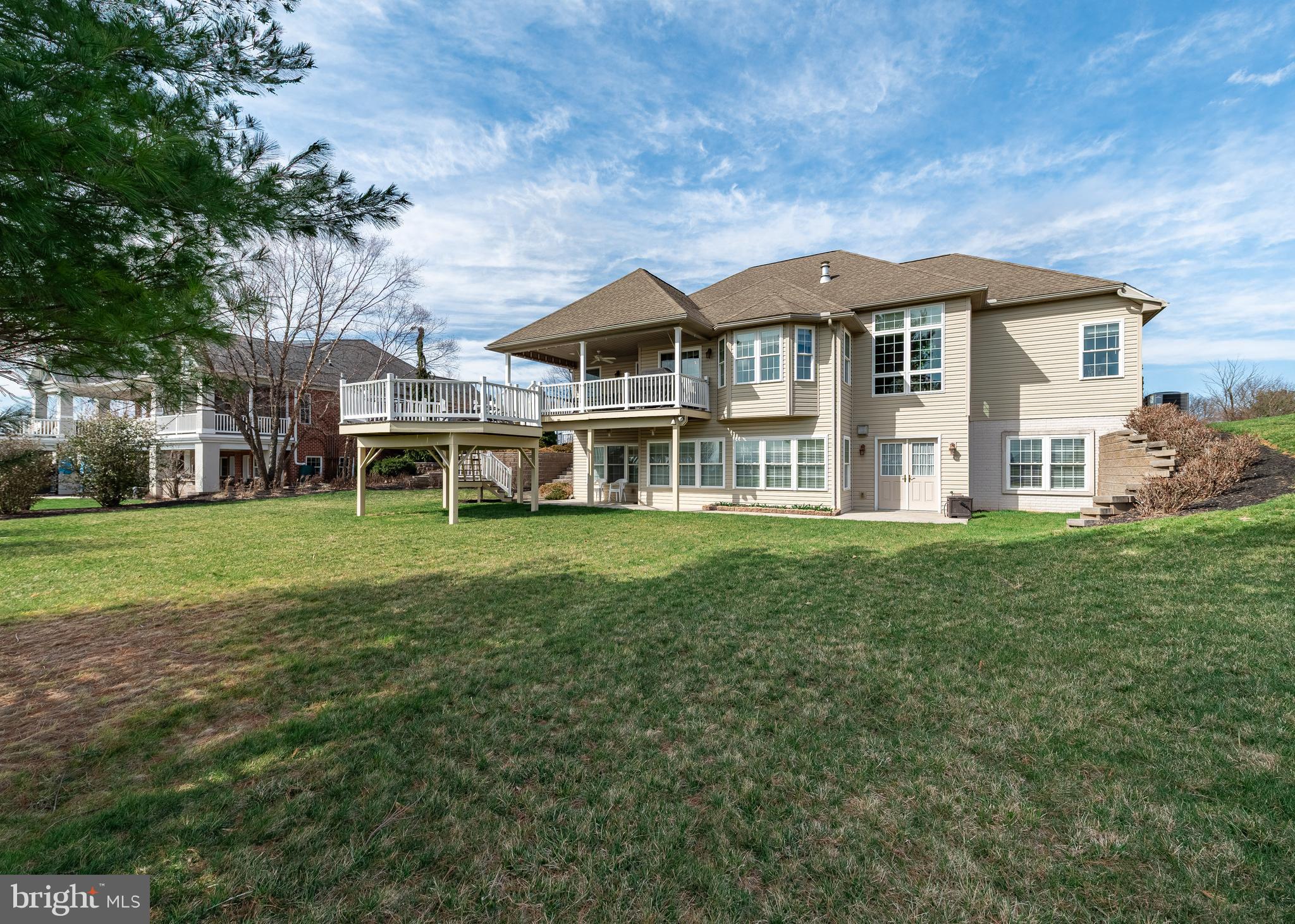 PENN NATIONAL GOLF COURSE COMMUNITY - Residential