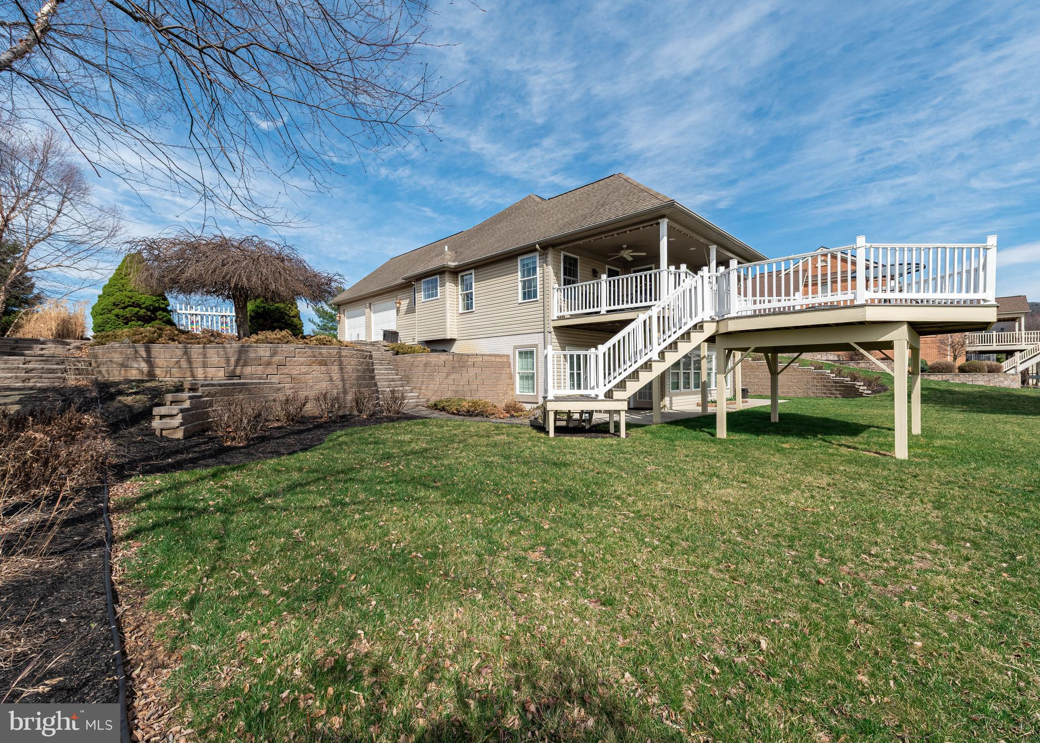 PENN NATIONAL GOLF COURSE COMMUNITY - Residential