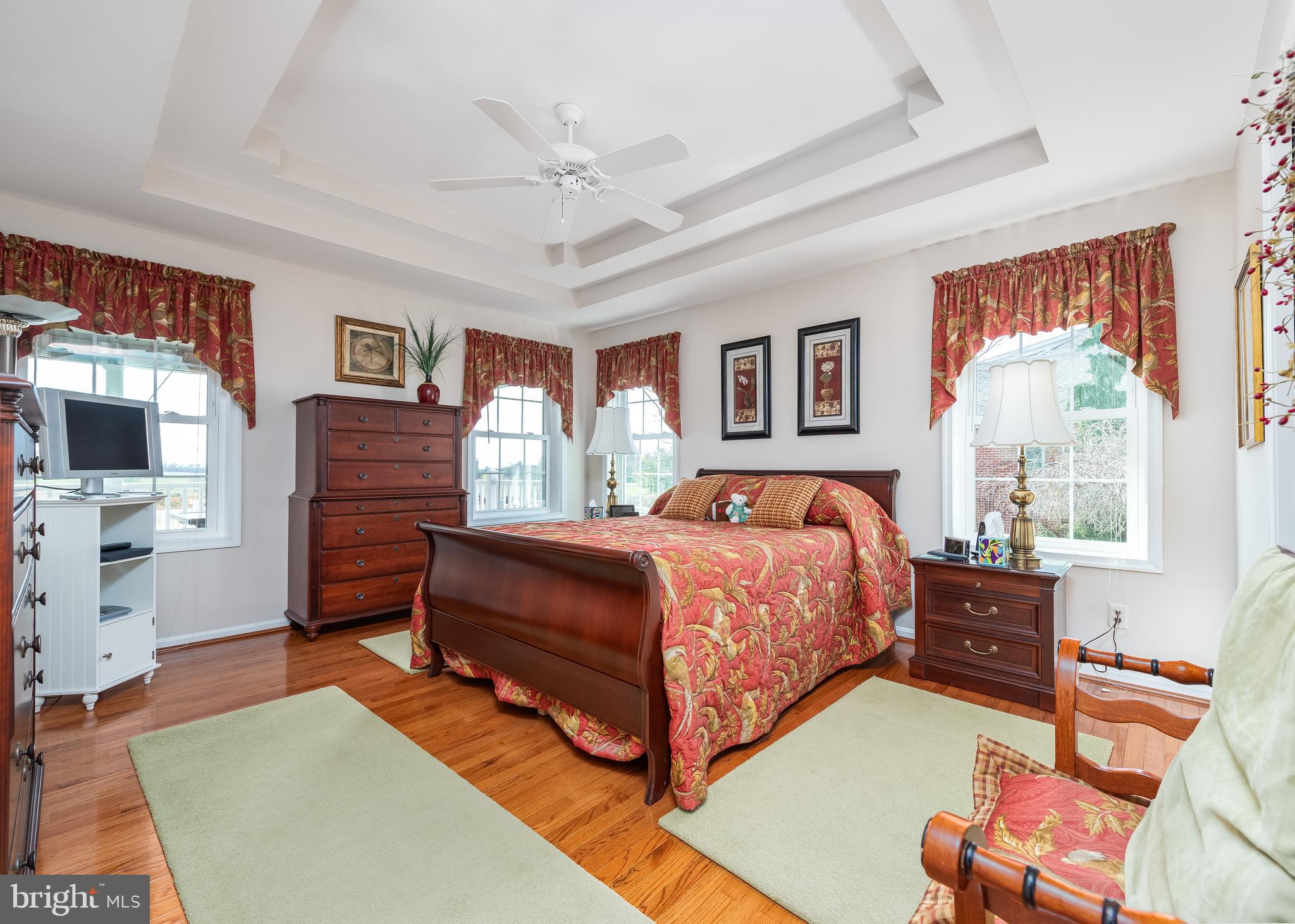 PENN NATIONAL GOLF COURSE COMMUNITY - Residential