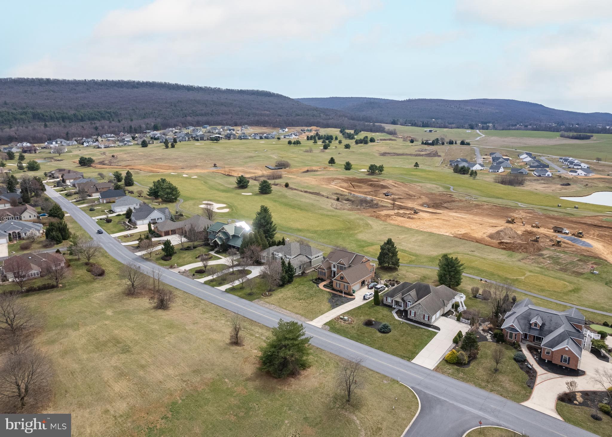 PENN NATIONAL GOLF COURSE COMMUNITY - Residential