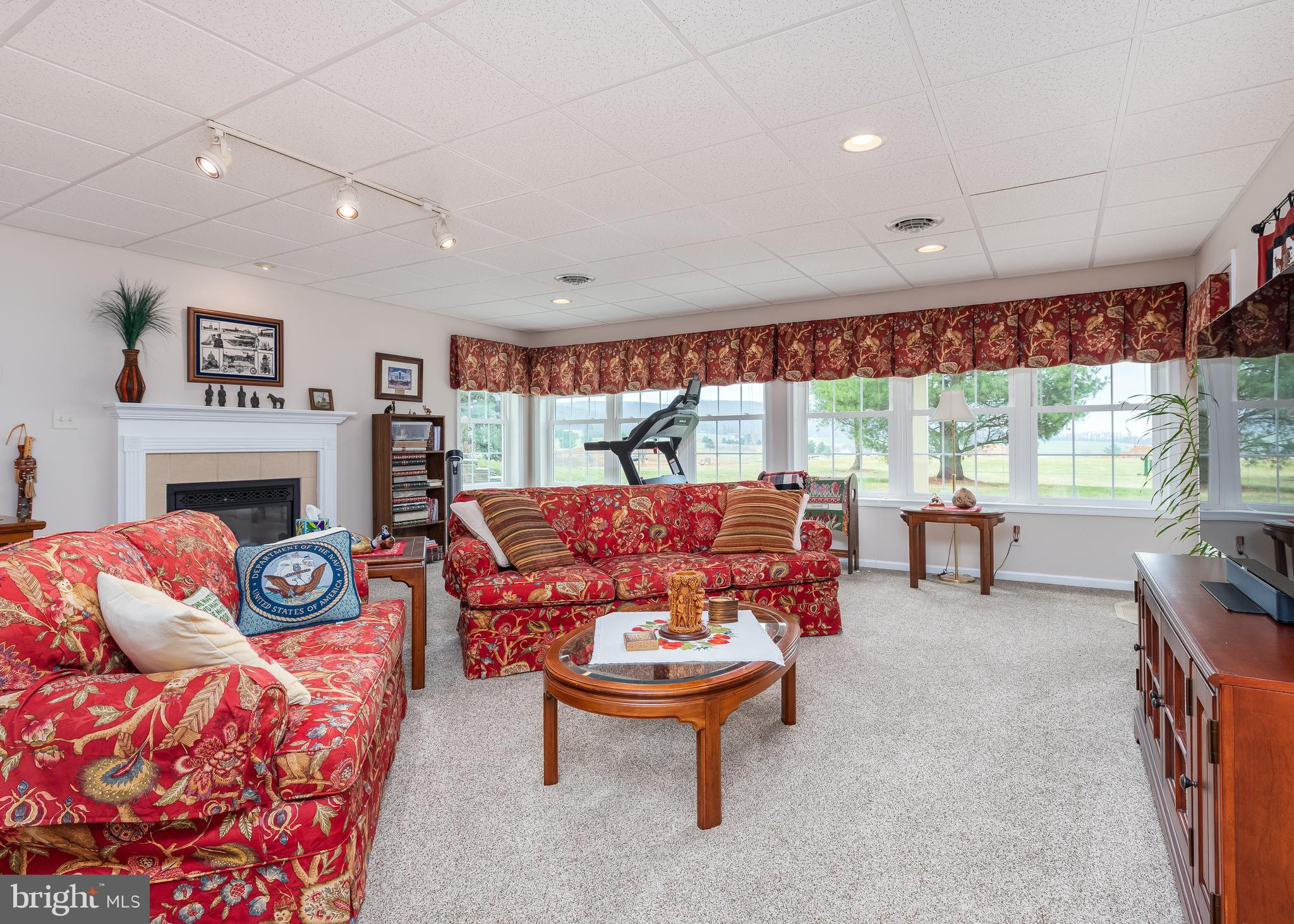 PENN NATIONAL GOLF COURSE COMMUNITY - Residential